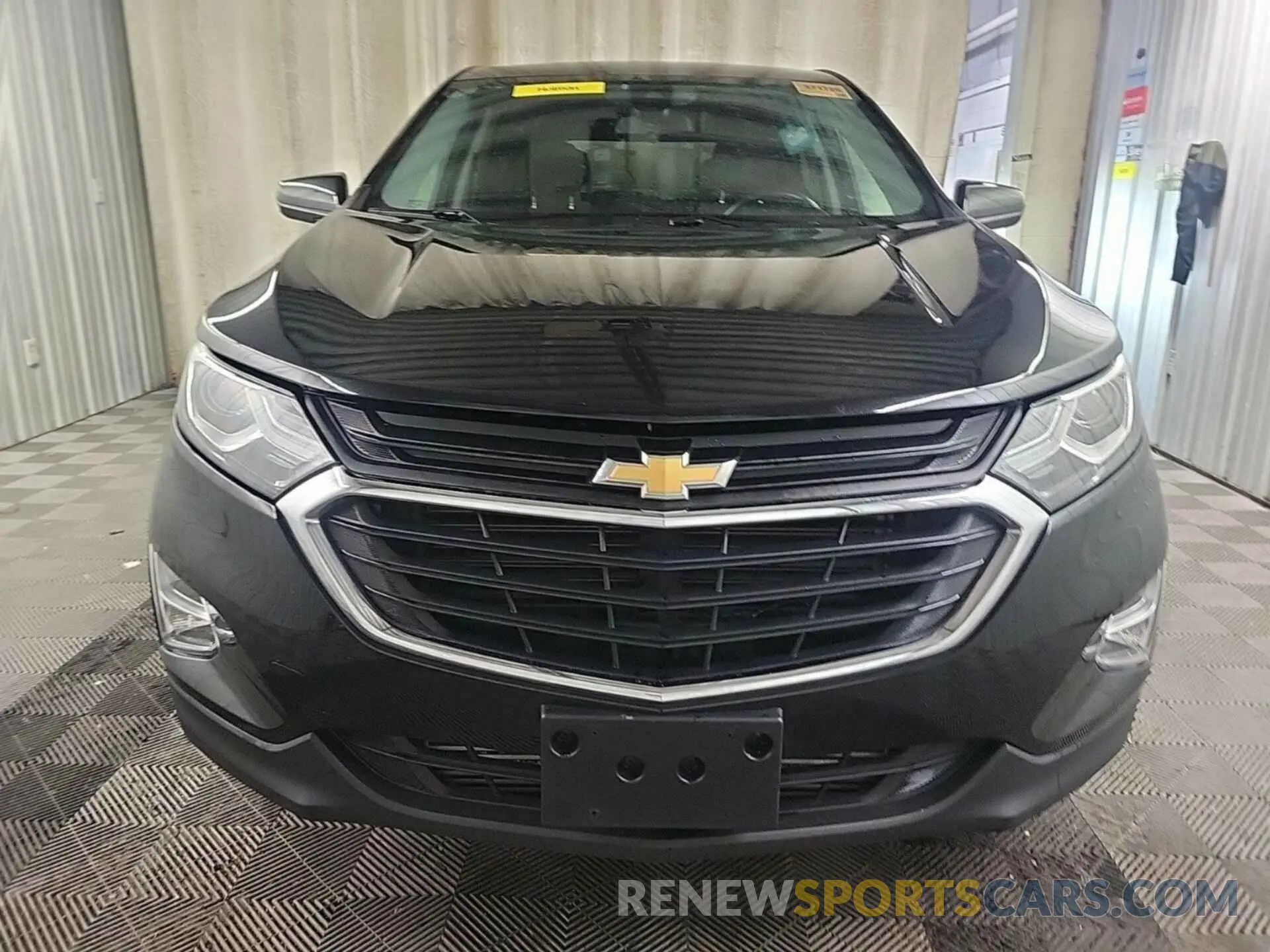 21 Photograph of a damaged car 2GNAXTEV7L6235732 CHEVROLET EQUINOX 2020