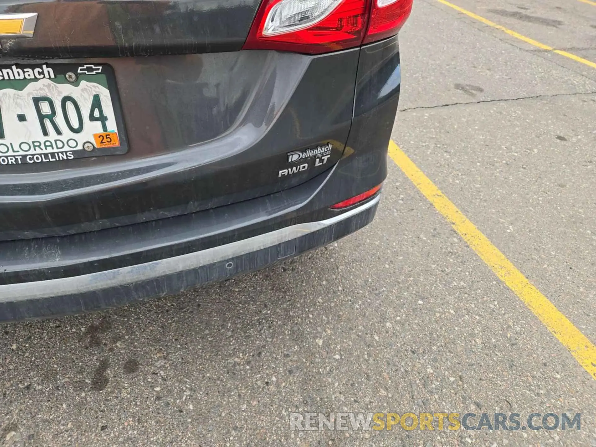 16 Photograph of a damaged car 2GNAXTEV7L6236069 CHEVROLET EQUINOX 2020
