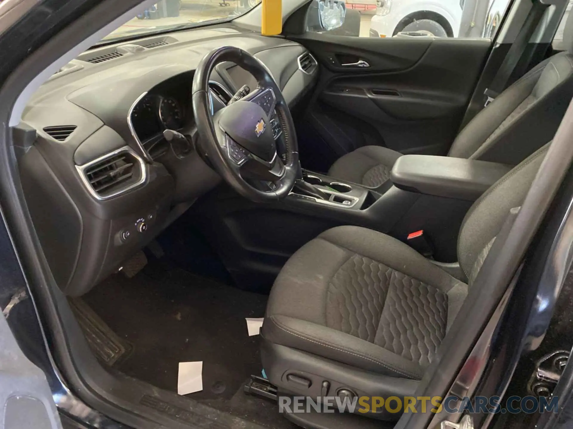 1 Photograph of a damaged car 2GNAXTEV7L6245225 CHEVROLET EQUINOX 2020