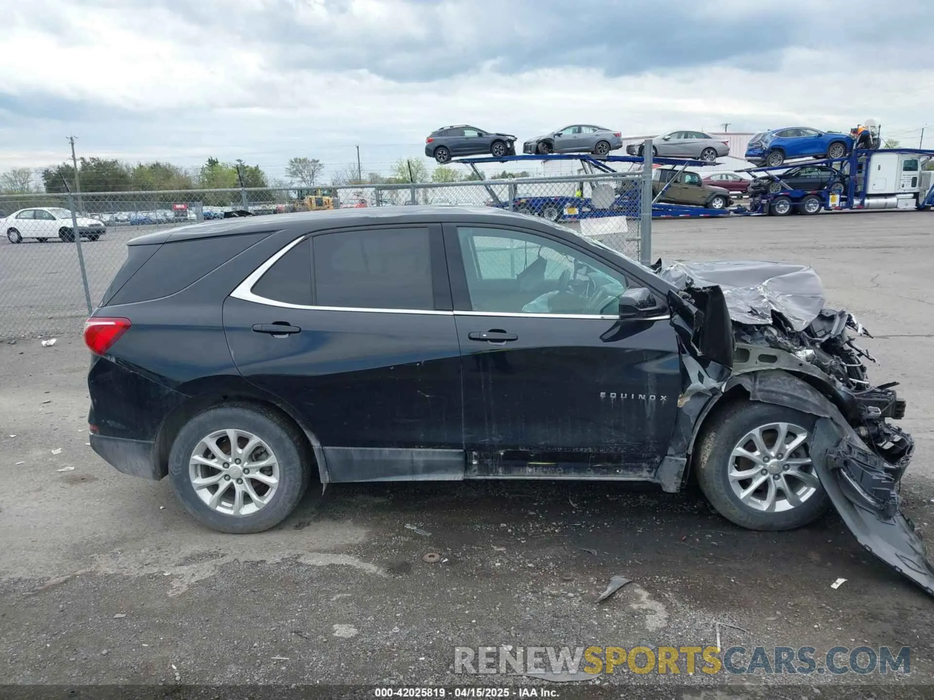 13 Photograph of a damaged car 2GNAXTEV8L6113123 CHEVROLET EQUINOX 2020