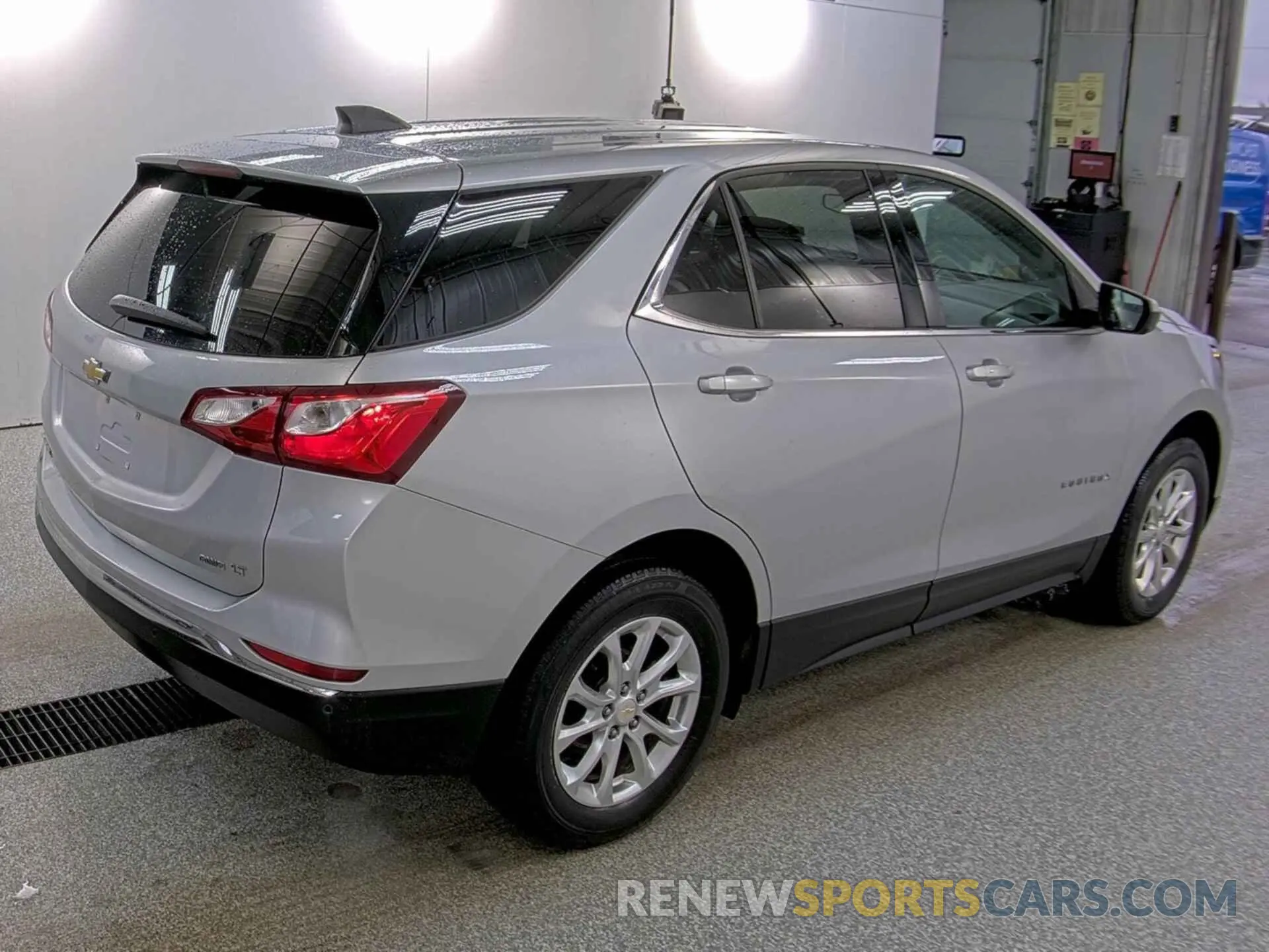 1 Photograph of a damaged car 2GNAXTEV8L6191188 CHEVROLET EQUINOX 2020