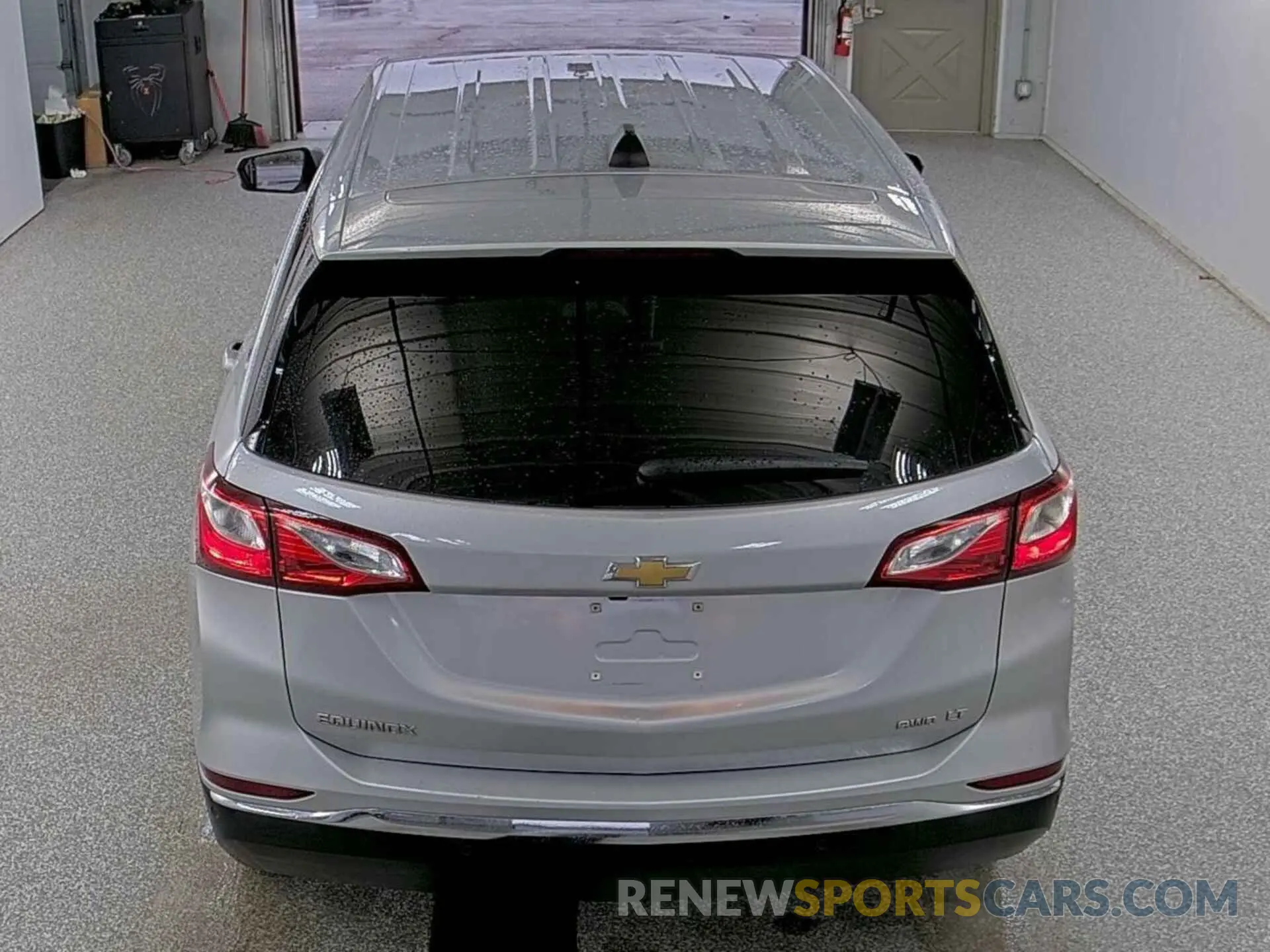 15 Photograph of a damaged car 2GNAXTEV8L6191188 CHEVROLET EQUINOX 2020
