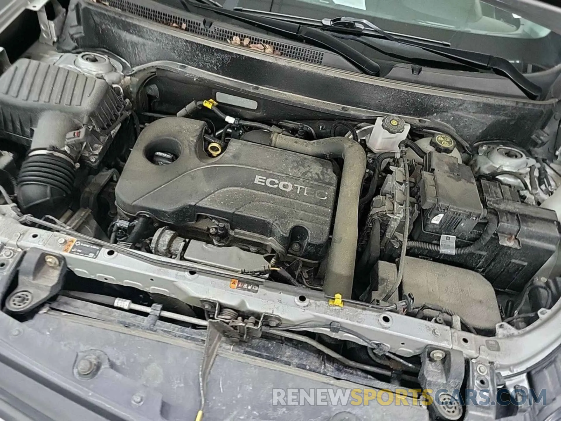 18 Photograph of a damaged car 2GNAXTEV8L6191188 CHEVROLET EQUINOX 2020