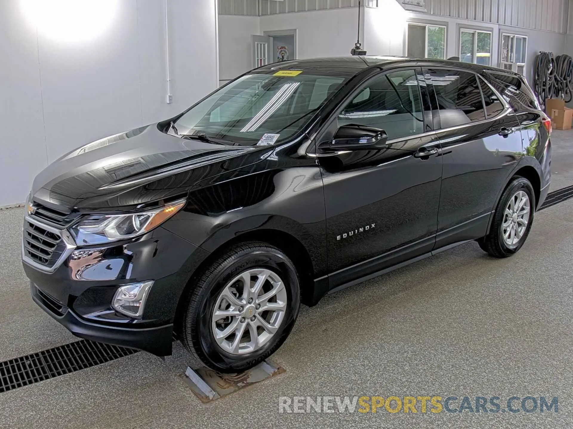 12 Photograph of a damaged car 2GNAXTEV8L6230815 CHEVROLET EQUINOX 2020