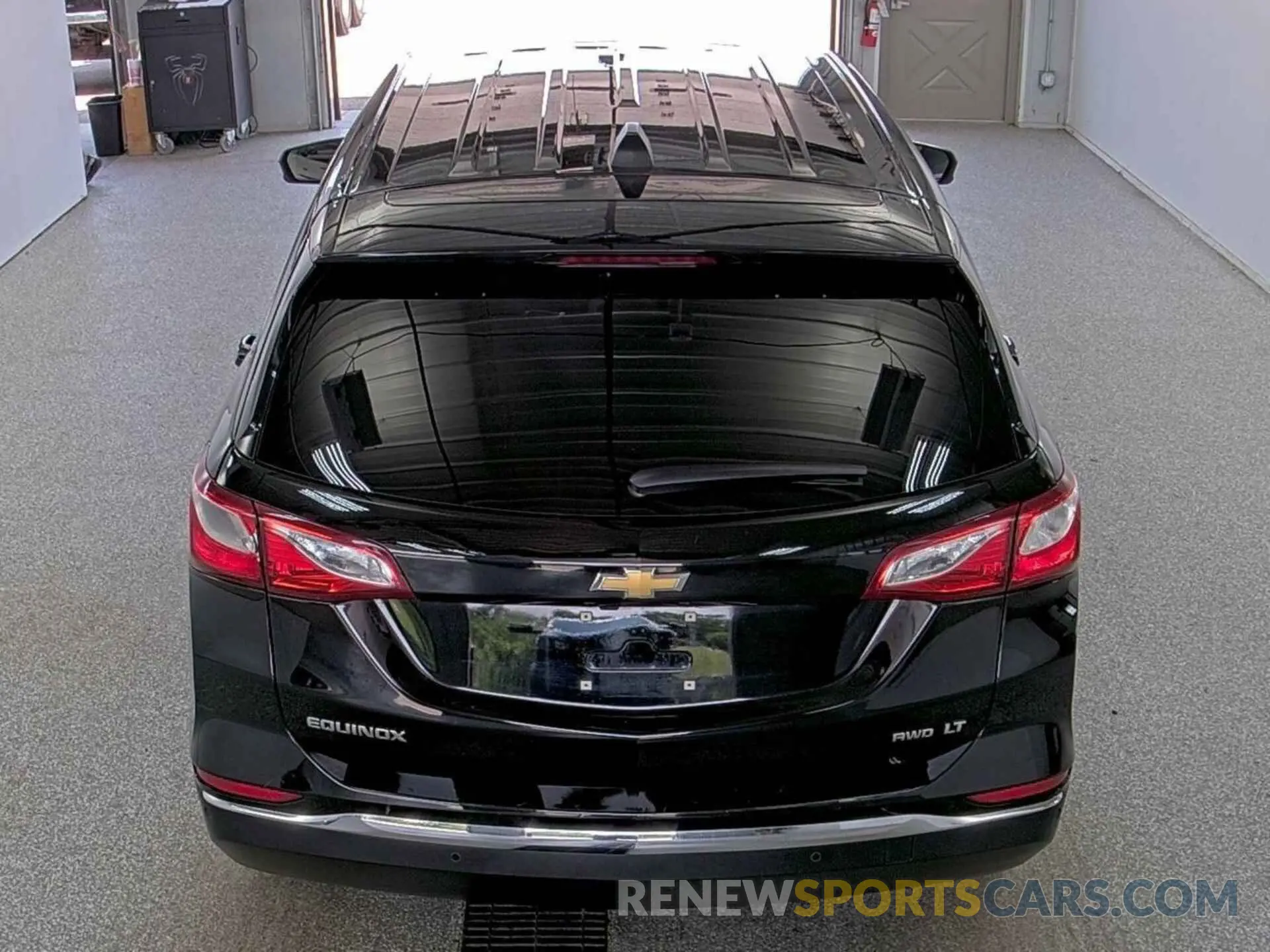 23 Photograph of a damaged car 2GNAXTEV8L6230815 CHEVROLET EQUINOX 2020
