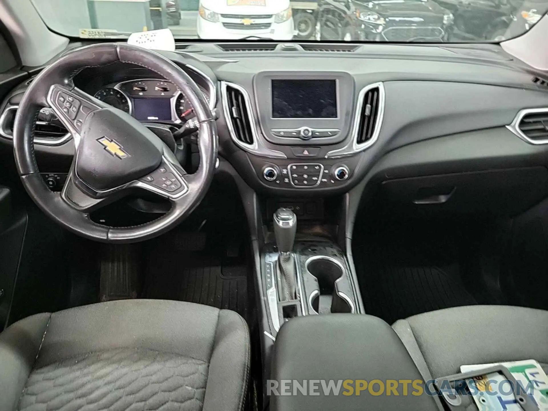 35 Photograph of a damaged car 2GNAXTEV8L6230815 CHEVROLET EQUINOX 2020