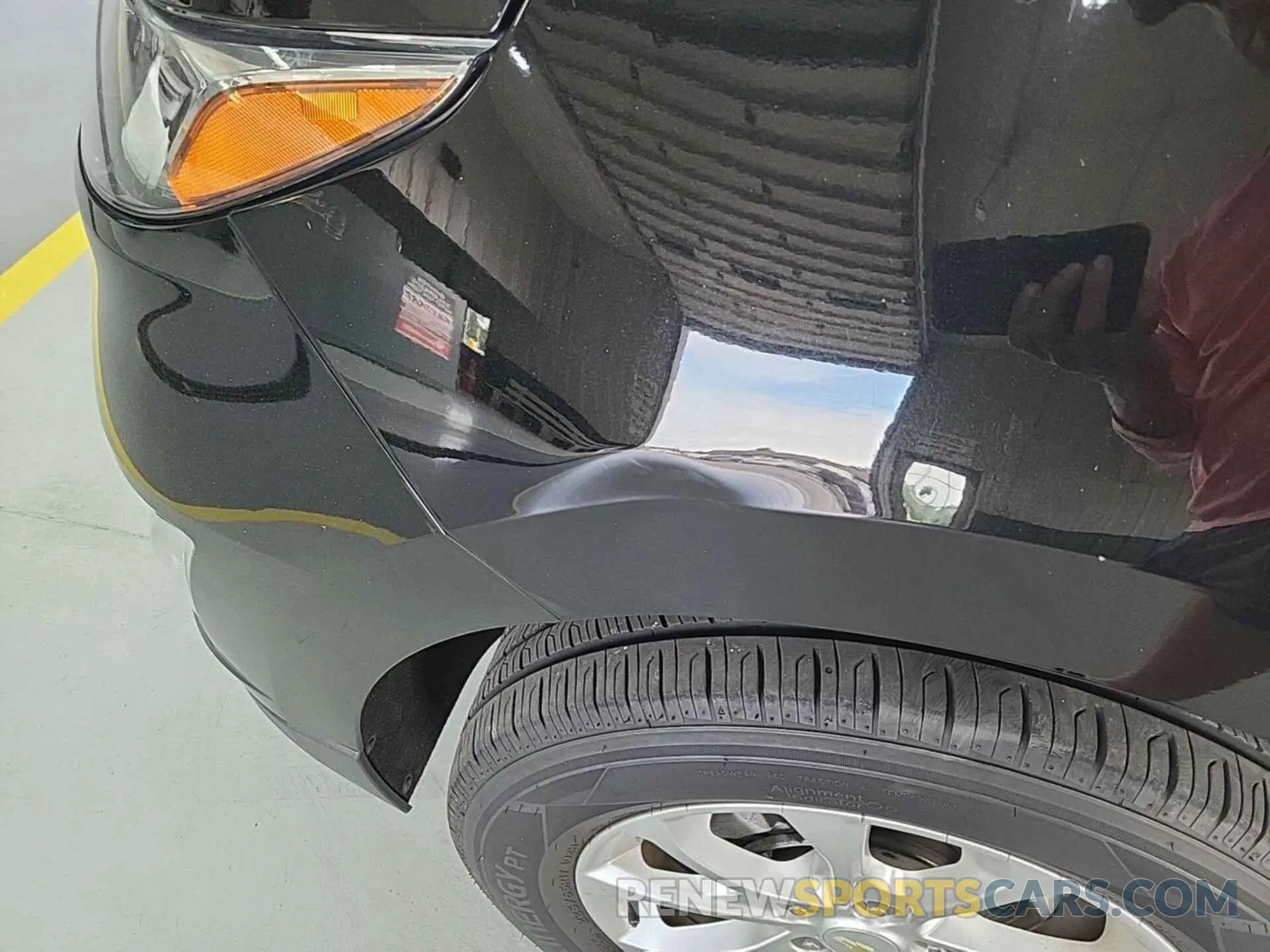 38 Photograph of a damaged car 2GNAXTEV8L6230815 CHEVROLET EQUINOX 2020