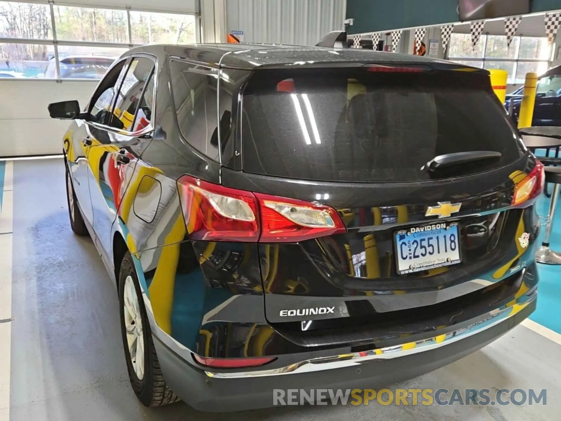 24 Photograph of a damaged car 2GNAXTEV8L6231771 CHEVROLET EQUINOX 2020