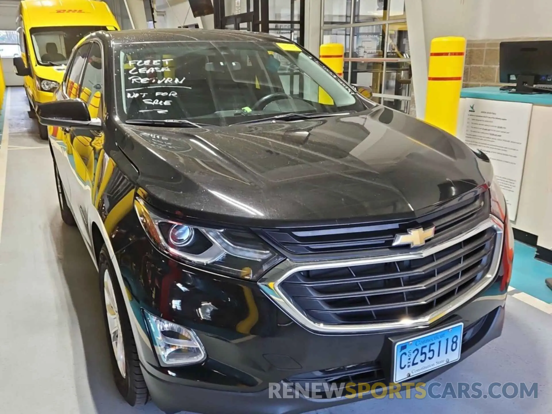 8 Photograph of a damaged car 2GNAXTEV8L6231771 CHEVROLET EQUINOX 2020