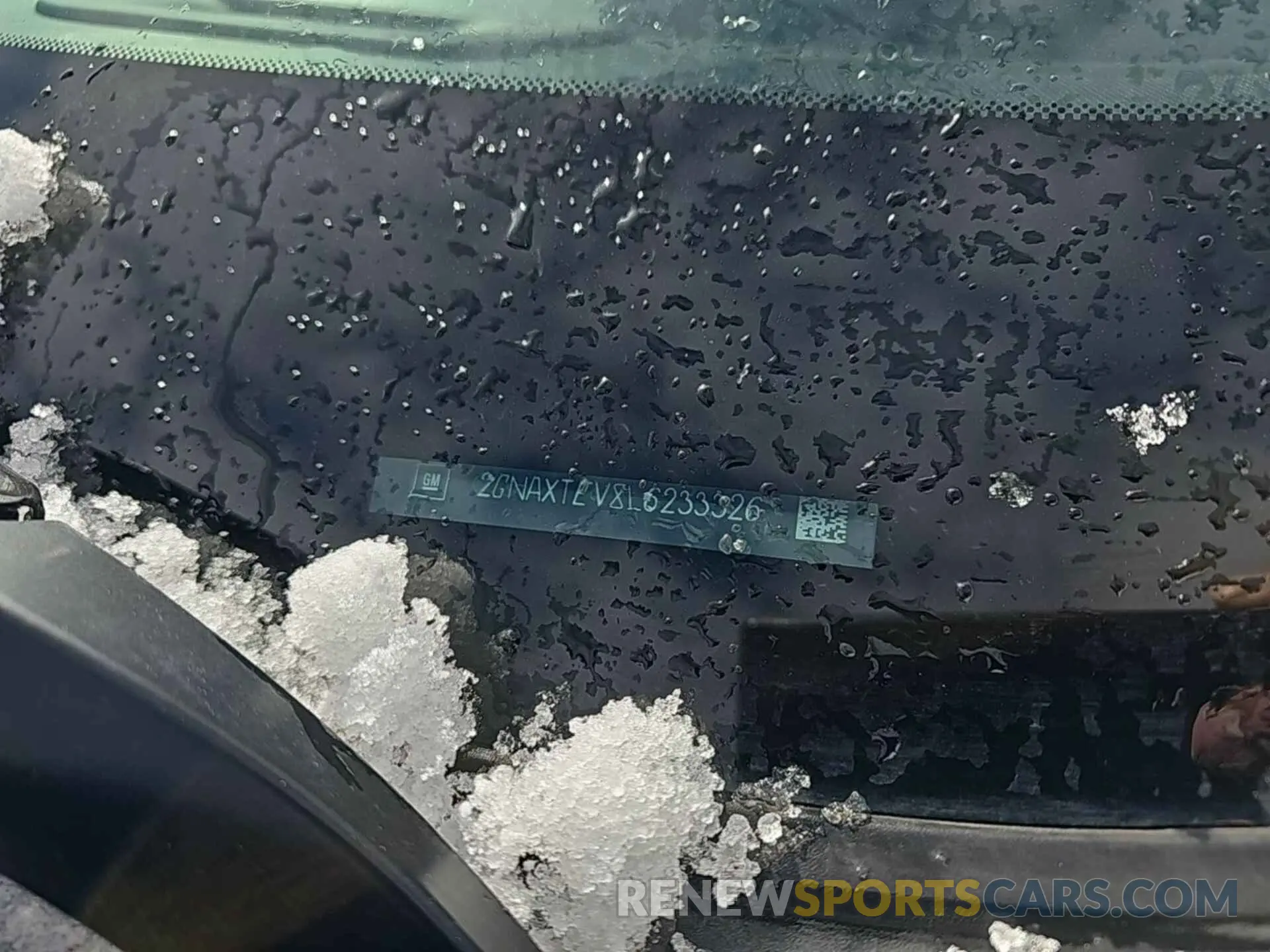 13 Photograph of a damaged car 2GNAXTEV8L6233326 CHEVROLET EQUINOX 2020