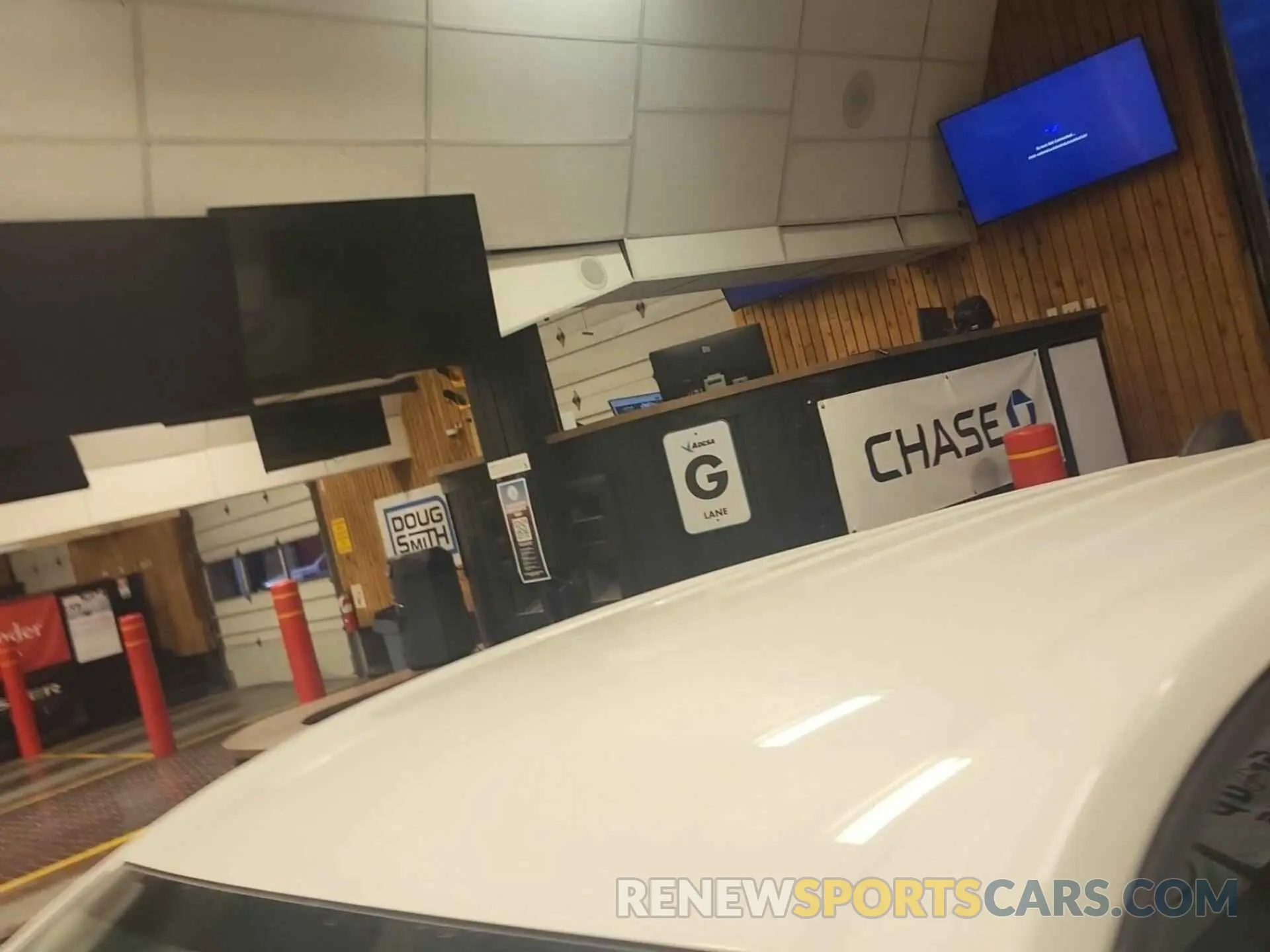 2 Photograph of a damaged car 2GNAXTEV8L6235917 CHEVROLET EQUINOX 2020