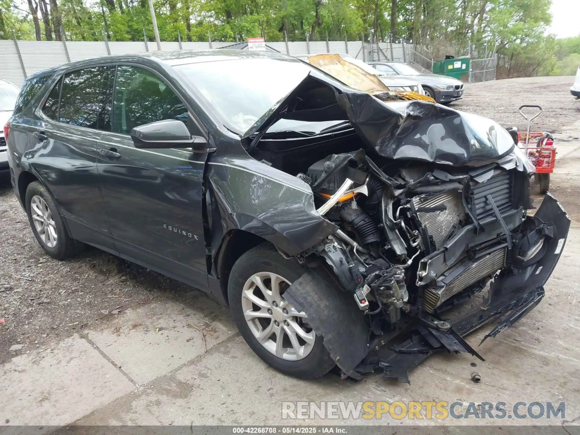 1 Photograph of a damaged car 2GNAXTEV9L6227308 CHEVROLET EQUINOX 2020