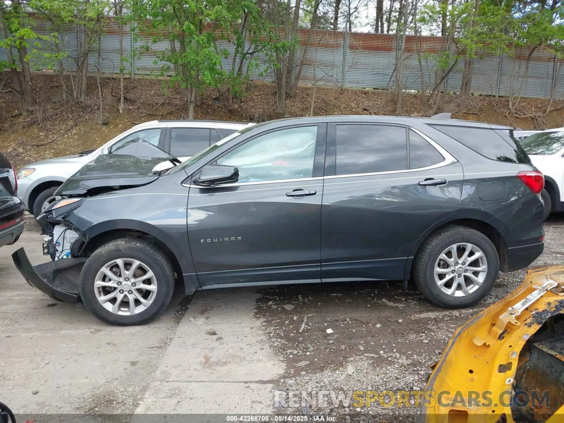 14 Photograph of a damaged car 2GNAXTEV9L6227308 CHEVROLET EQUINOX 2020