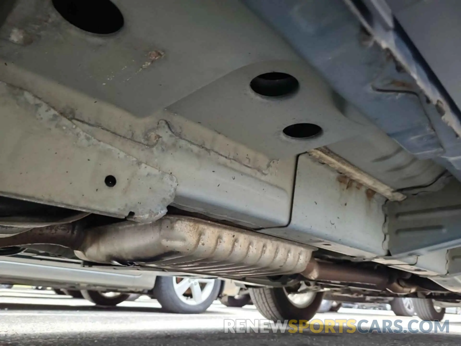 11 Photograph of a damaged car 2GNAXTEV9L6232377 CHEVROLET EQUINOX 2020