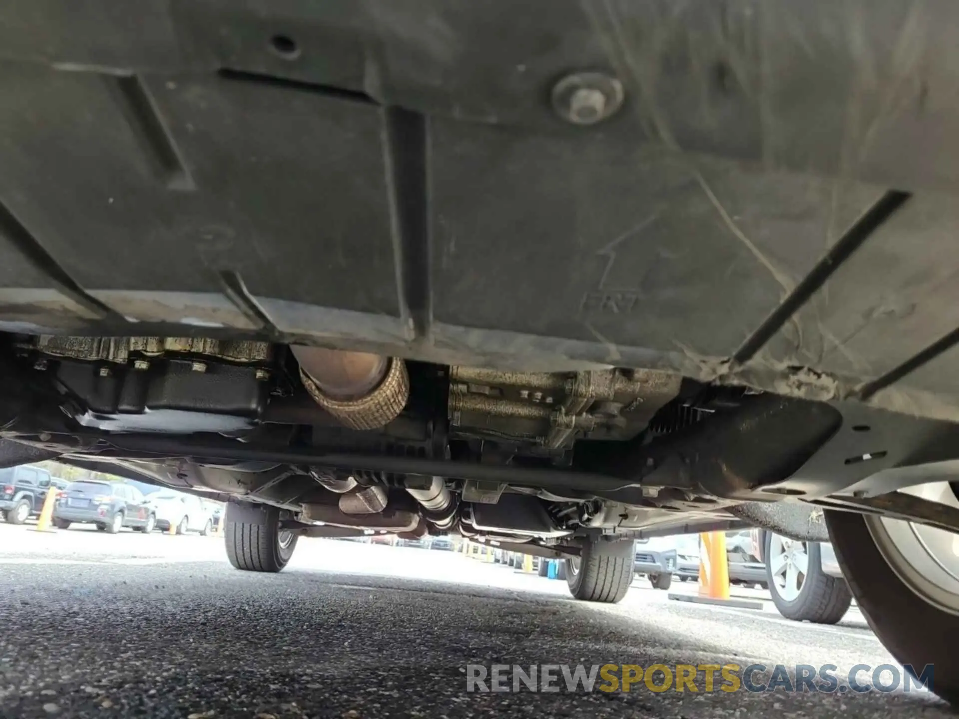 27 Photograph of a damaged car 2GNAXTEV9L6232377 CHEVROLET EQUINOX 2020