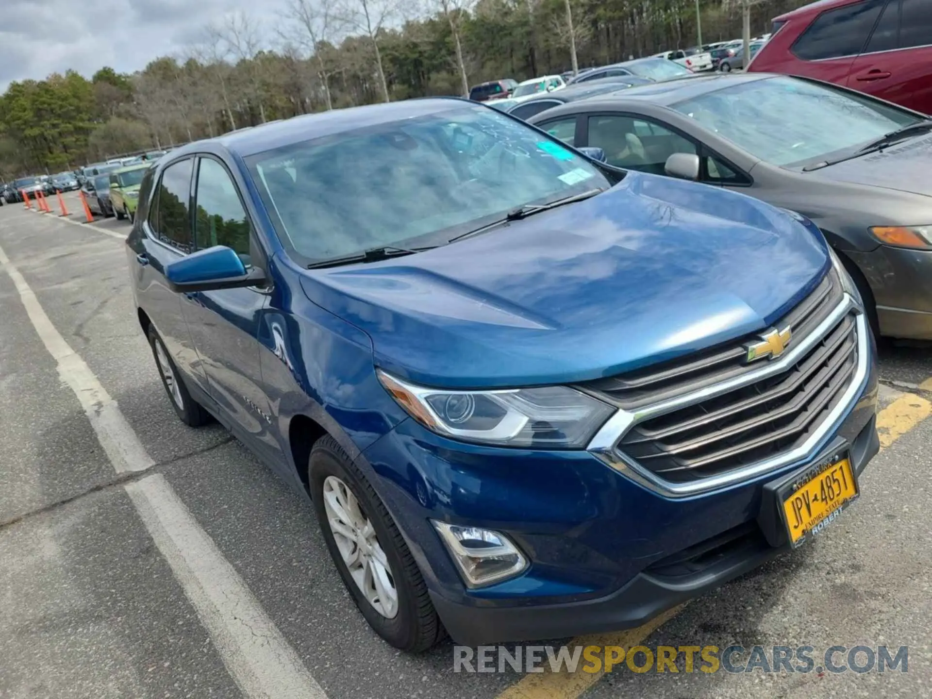 4 Photograph of a damaged car 2GNAXTEV9L6232377 CHEVROLET EQUINOX 2020
