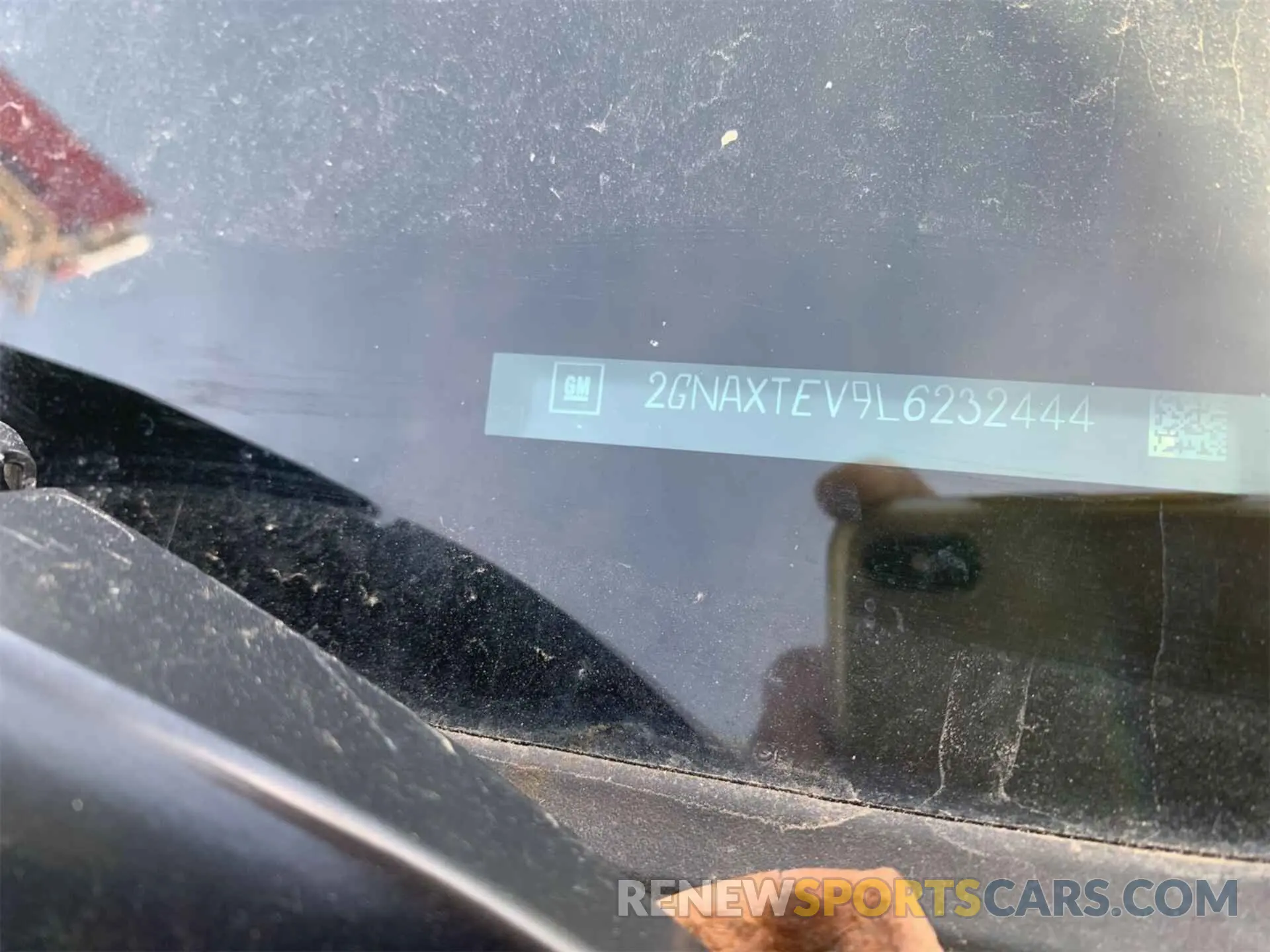 12 Photograph of a damaged car 2GNAXTEV9L6232444 CHEVROLET EQUINOX 2020