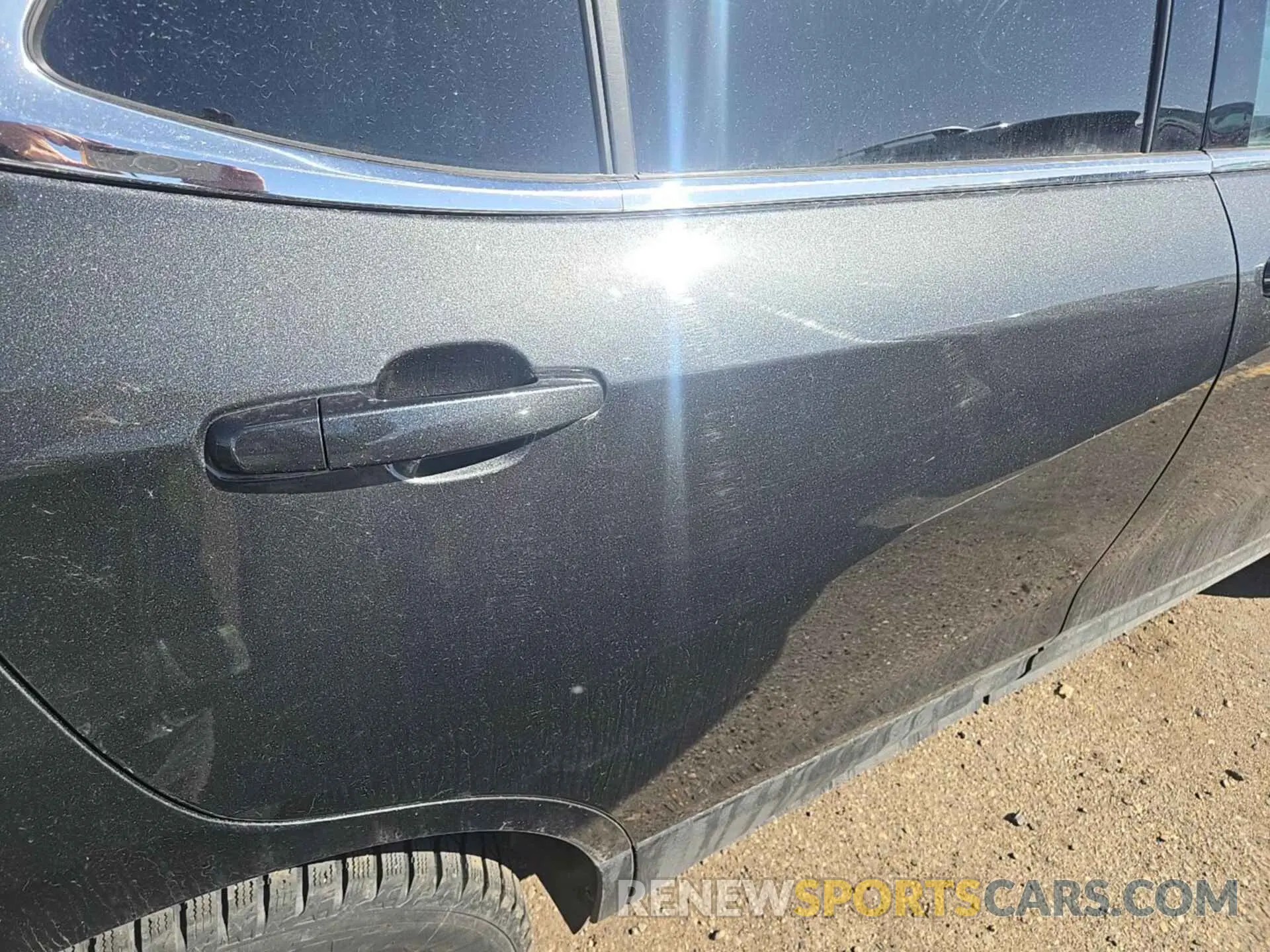 26 Photograph of a damaged car 2GNAXTEV9L6232444 CHEVROLET EQUINOX 2020