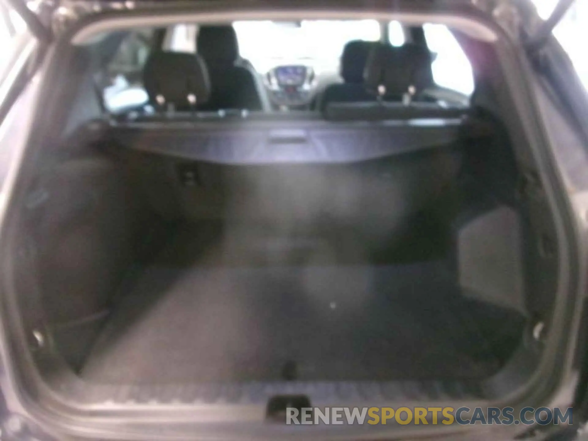 5 Photograph of a damaged car 2GNAXTEV9L6233447 CHEVROLET EQUINOX 2020