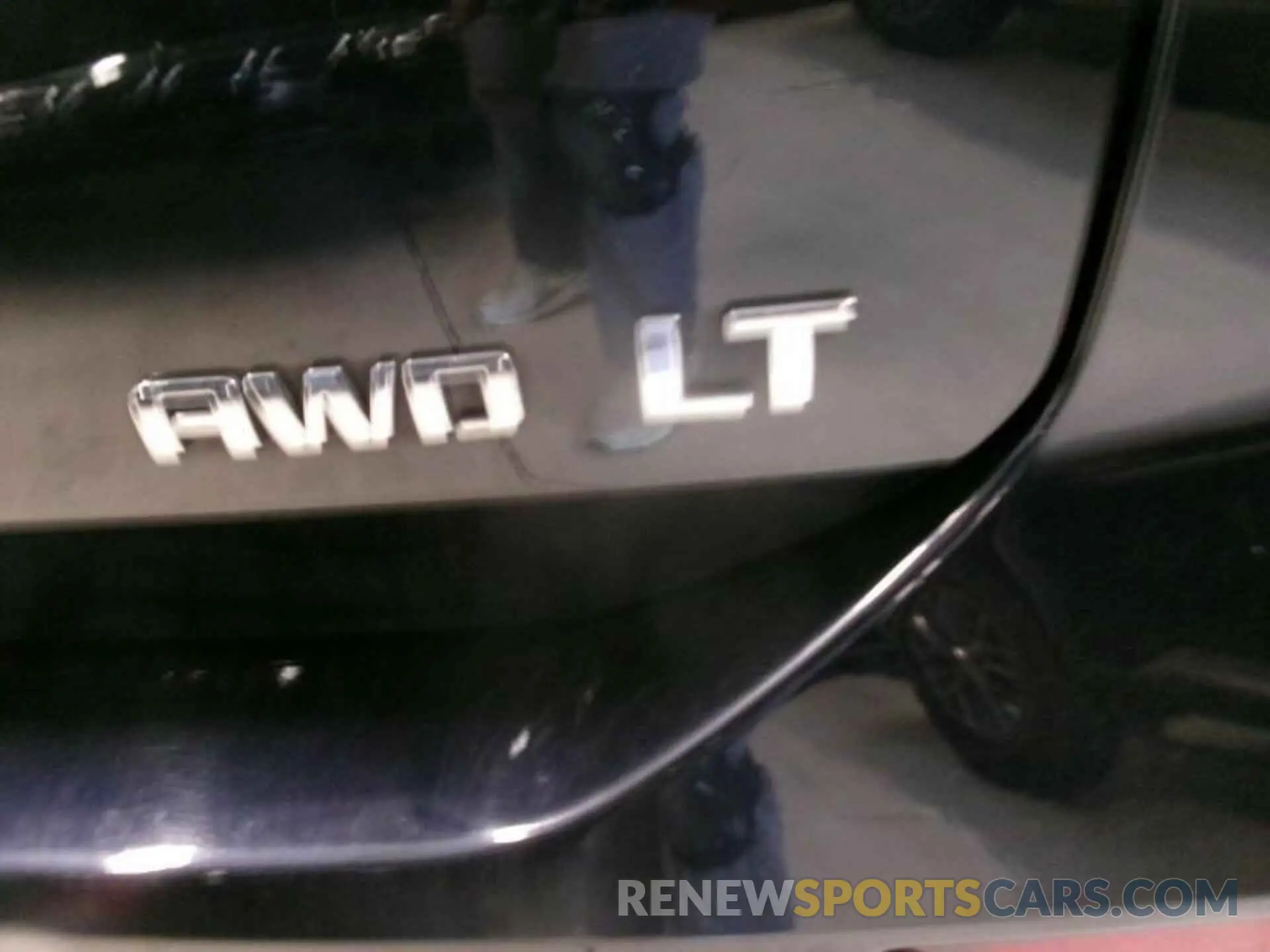 8 Photograph of a damaged car 2GNAXTEV9L6233447 CHEVROLET EQUINOX 2020