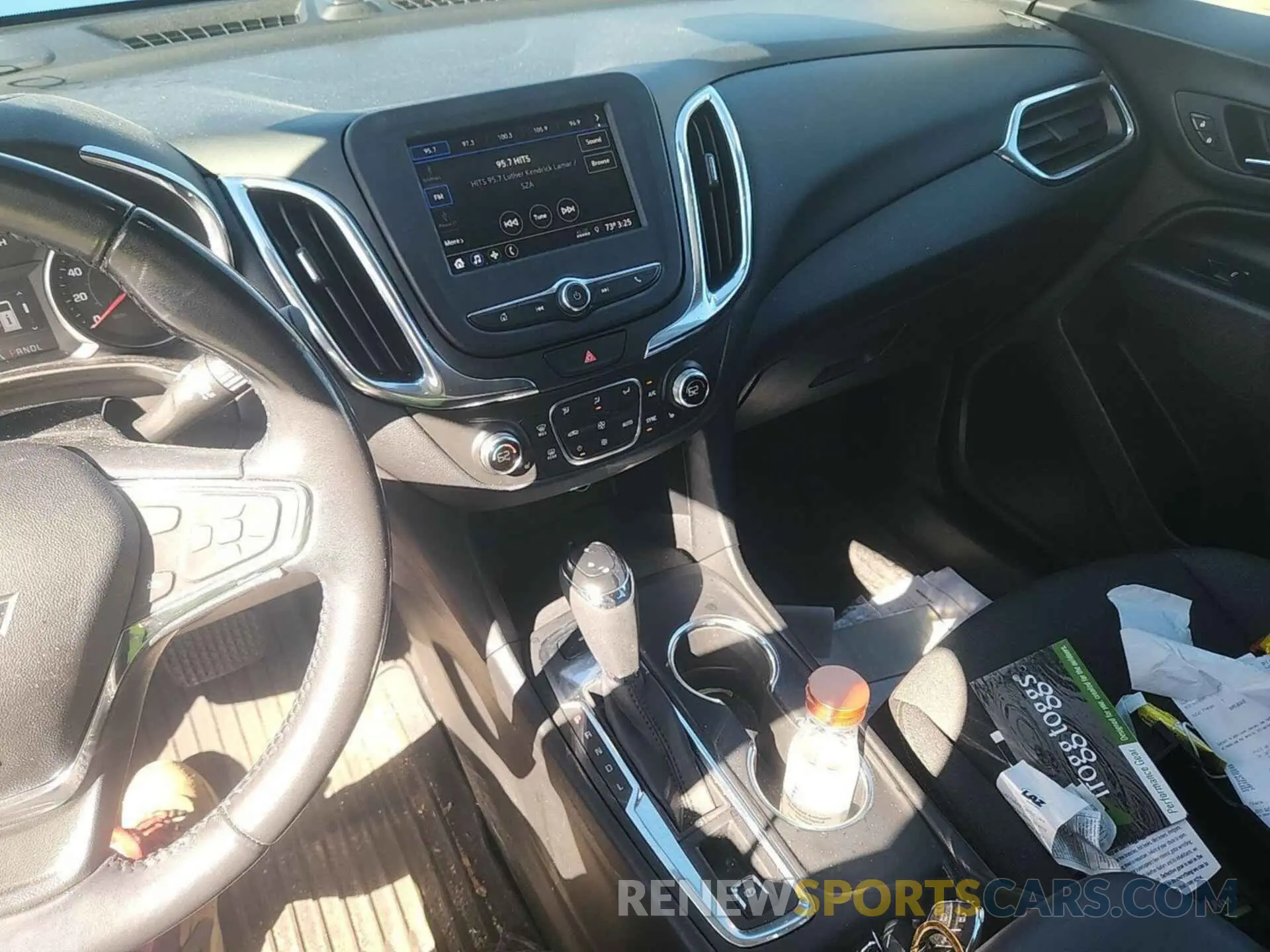 5 Photograph of a damaged car 2GNAXTEV9L6235330 CHEVROLET EQUINOX 2020