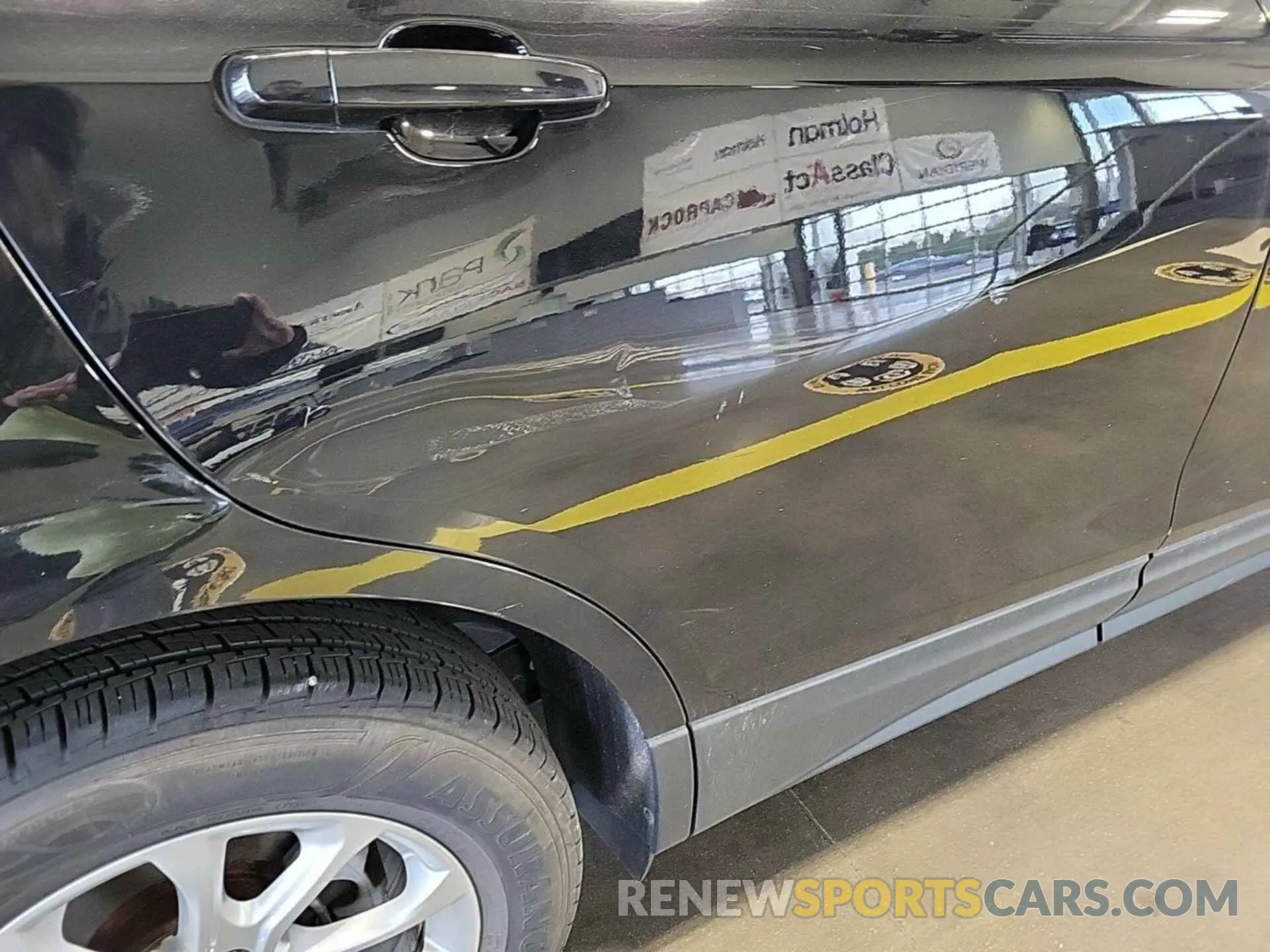 14 Photograph of a damaged car 2GNAXTEVXL6155891 CHEVROLET EQUINOX 2020