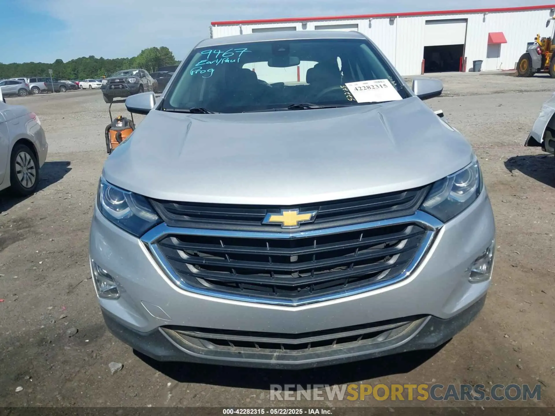 13 Photograph of a damaged car 2GNAXTEVXL6171668 CHEVROLET EQUINOX 2020