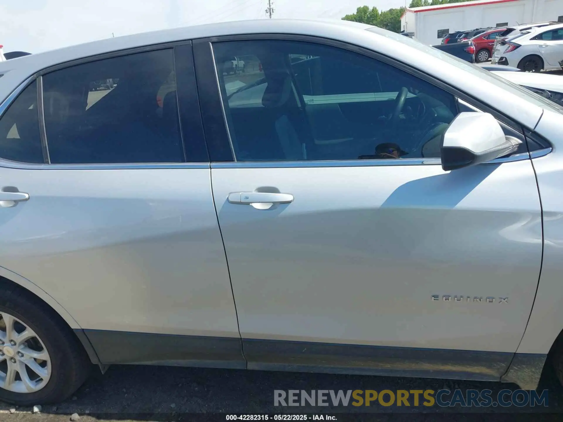 14 Photograph of a damaged car 2GNAXTEVXL6171668 CHEVROLET EQUINOX 2020