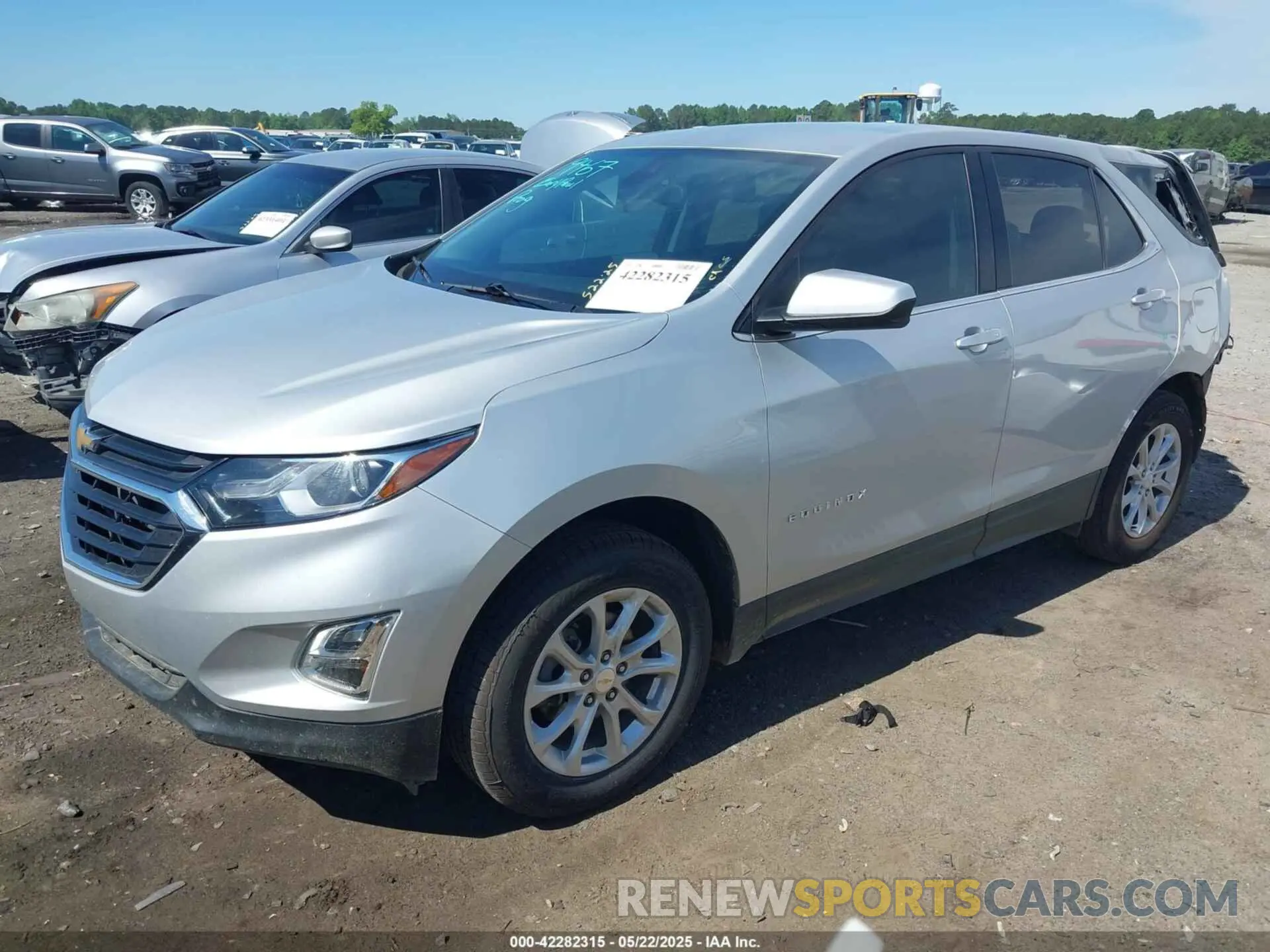 2 Photograph of a damaged car 2GNAXTEVXL6171668 CHEVROLET EQUINOX 2020