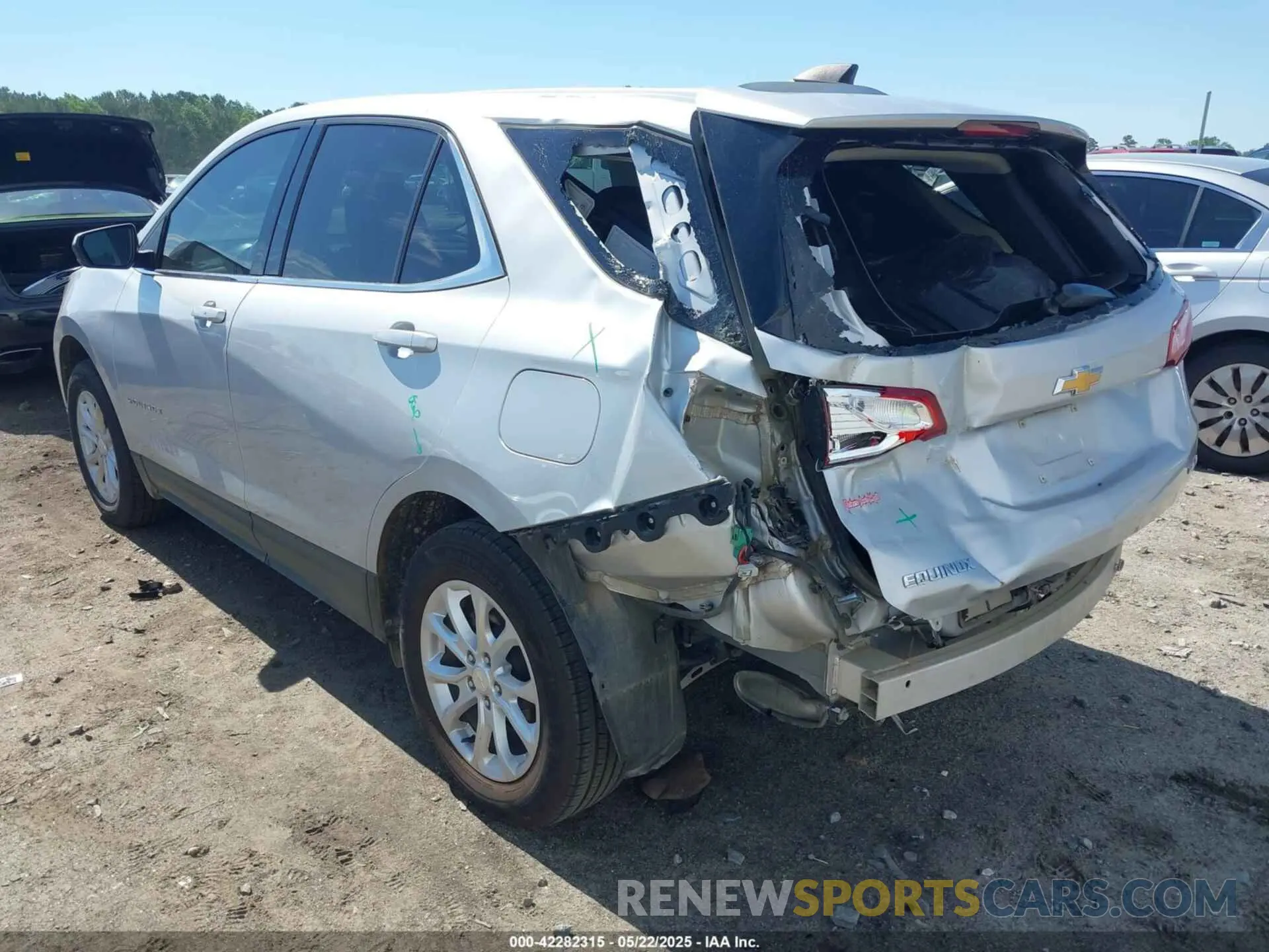 3 Photograph of a damaged car 2GNAXTEVXL6171668 CHEVROLET EQUINOX 2020