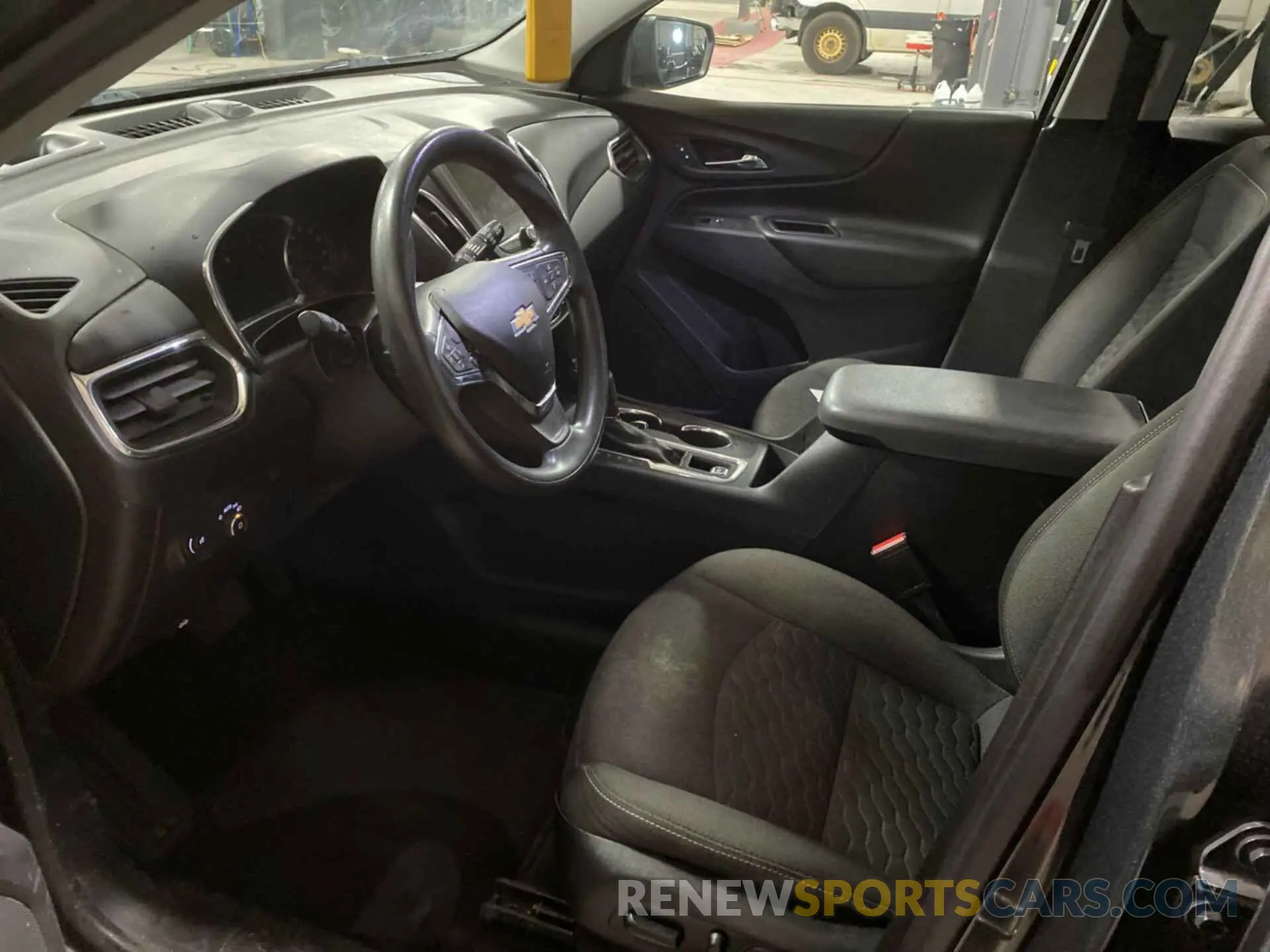 2 Photograph of a damaged car 2GNAXTEVXL6176207 CHEVROLET EQUINOX 2020