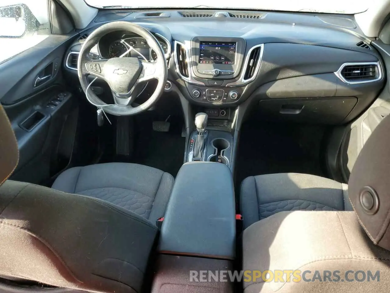 8 Photograph of a damaged car 2GNAXTEVXL6225910 CHEVROLET EQUINOX 2020