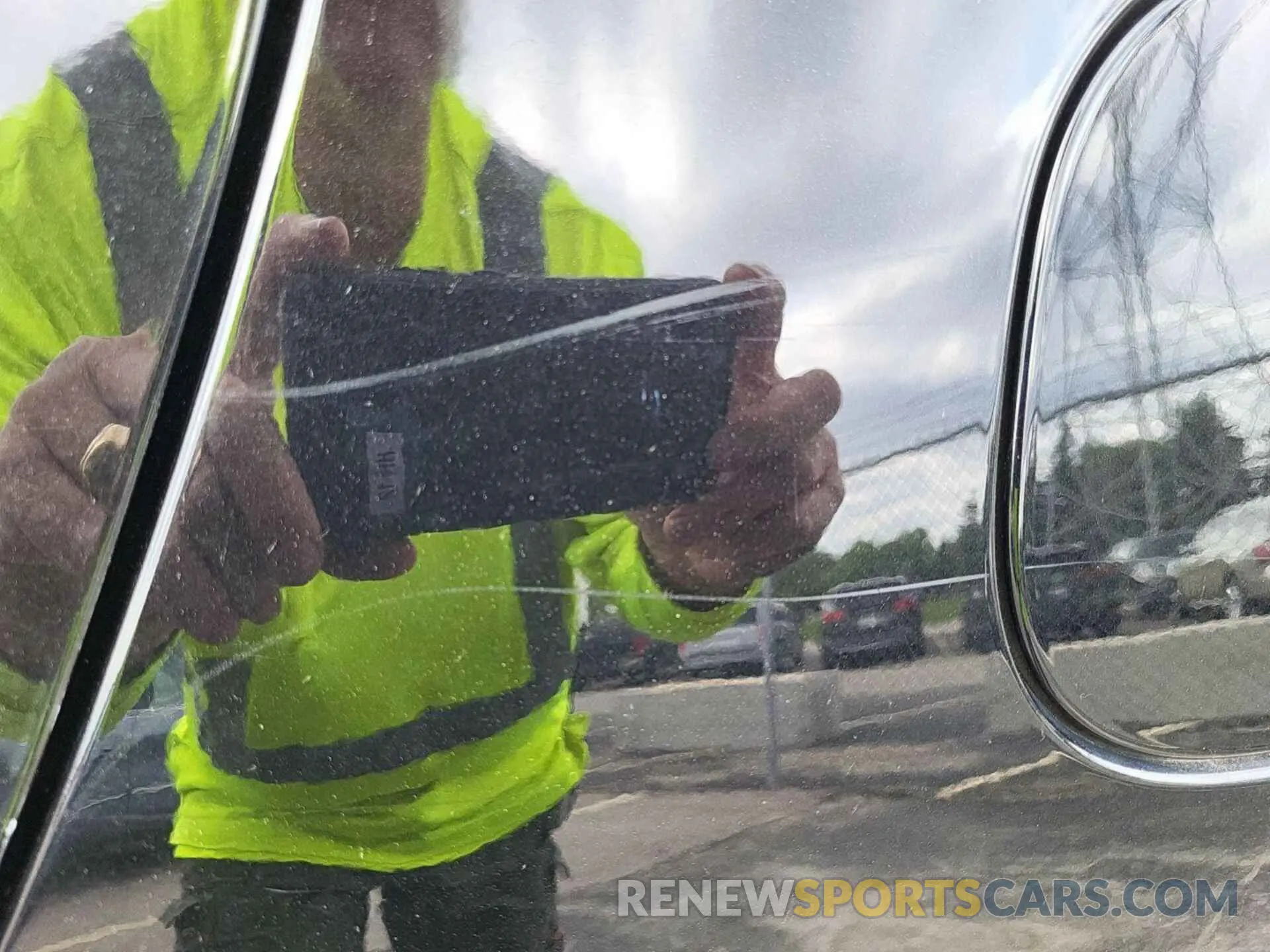 12 Photograph of a damaged car 2GNAXTEVXL6231867 CHEVROLET EQUINOX 2020