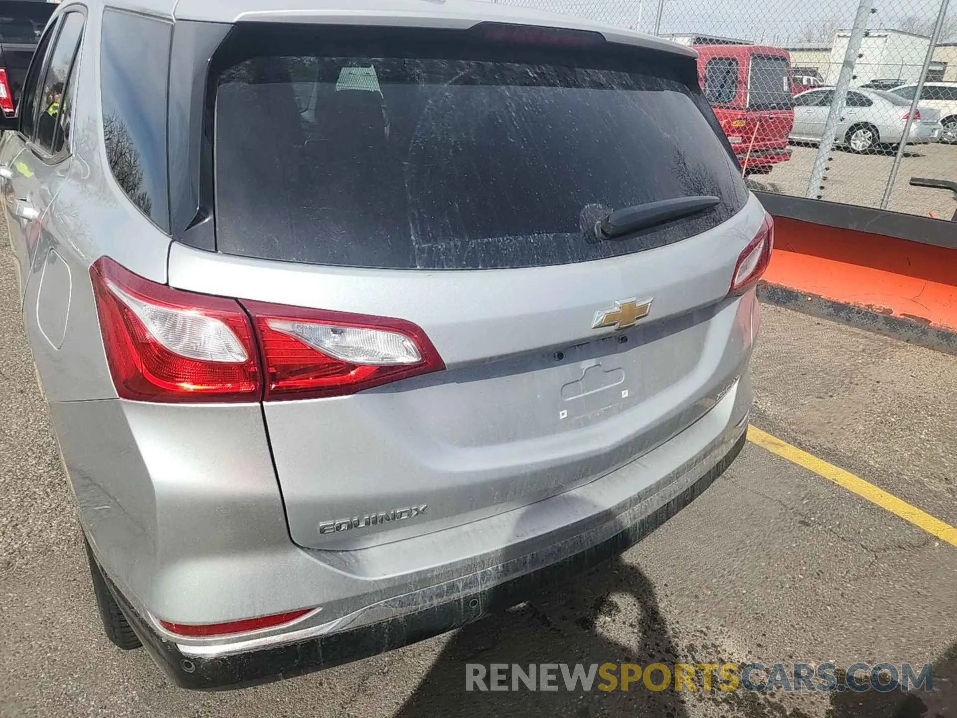 10 Photograph of a damaged car 2GNAXTEVXL6234669 CHEVROLET EQUINOX 2020