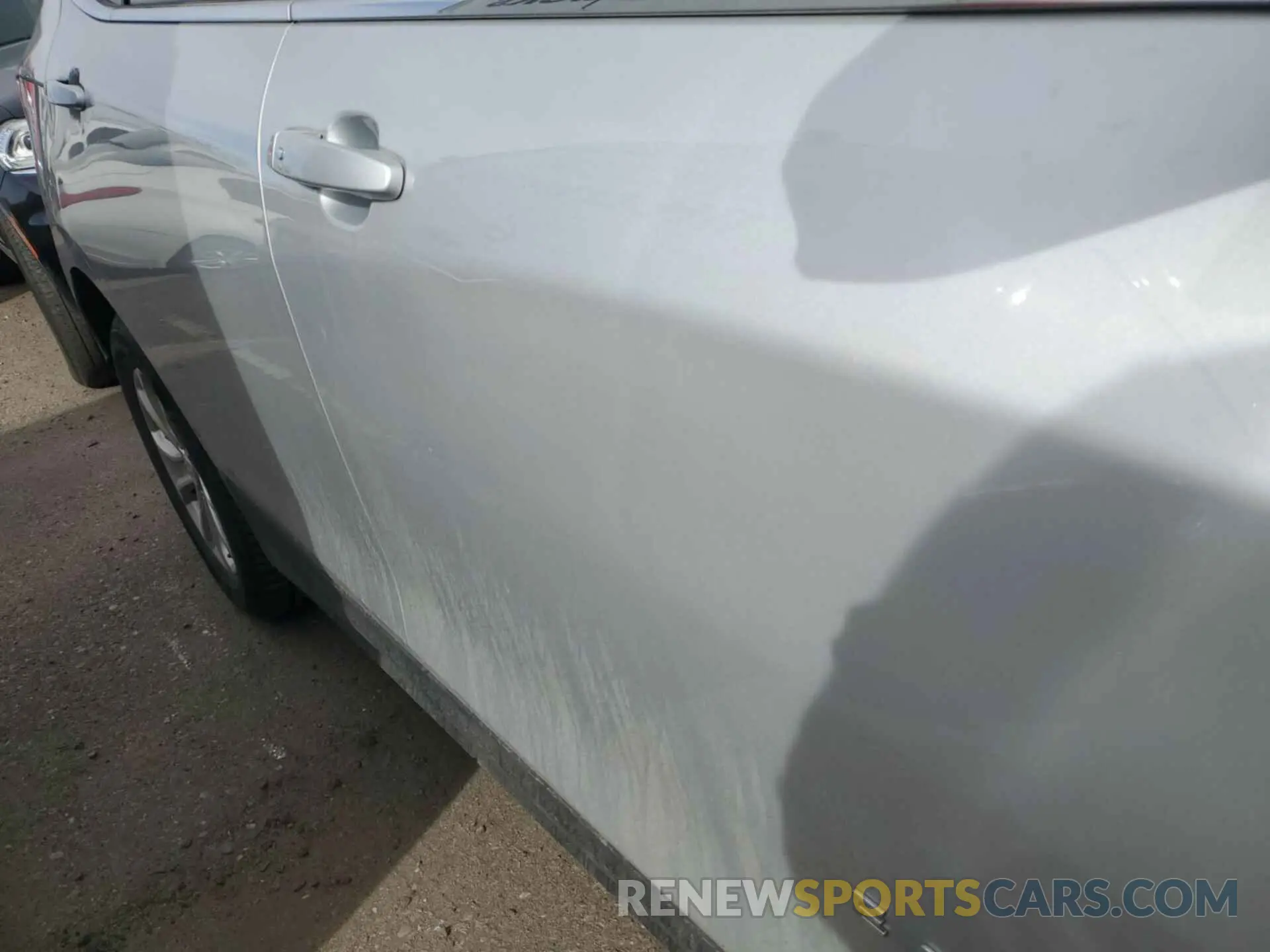 11 Photograph of a damaged car 2GNAXTEVXL6234669 CHEVROLET EQUINOX 2020