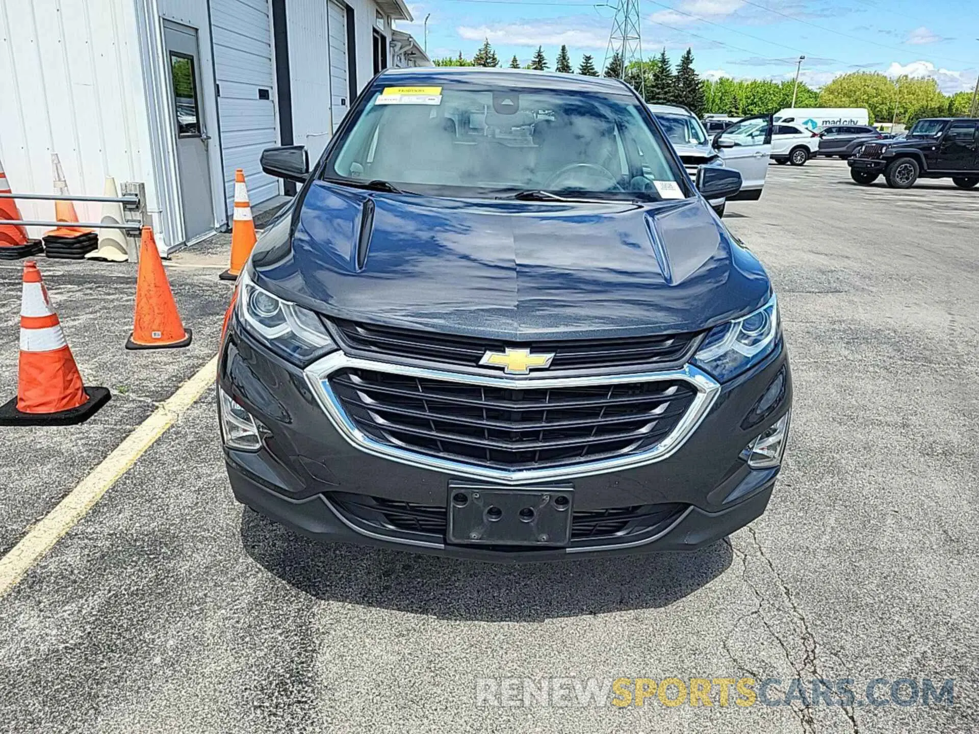15 Photograph of a damaged car 2GNAXTEVXL6235532 CHEVROLET EQUINOX 2020