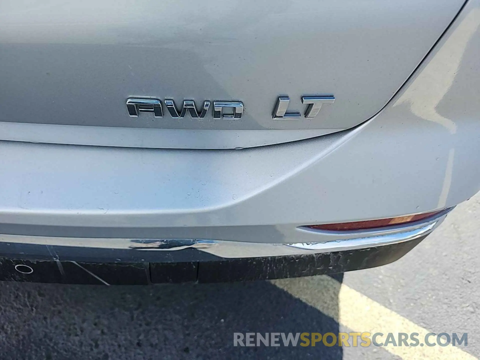 9 Photograph of a damaged car 2GNAXTEVXL6238186 CHEVROLET EQUINOX 2020
