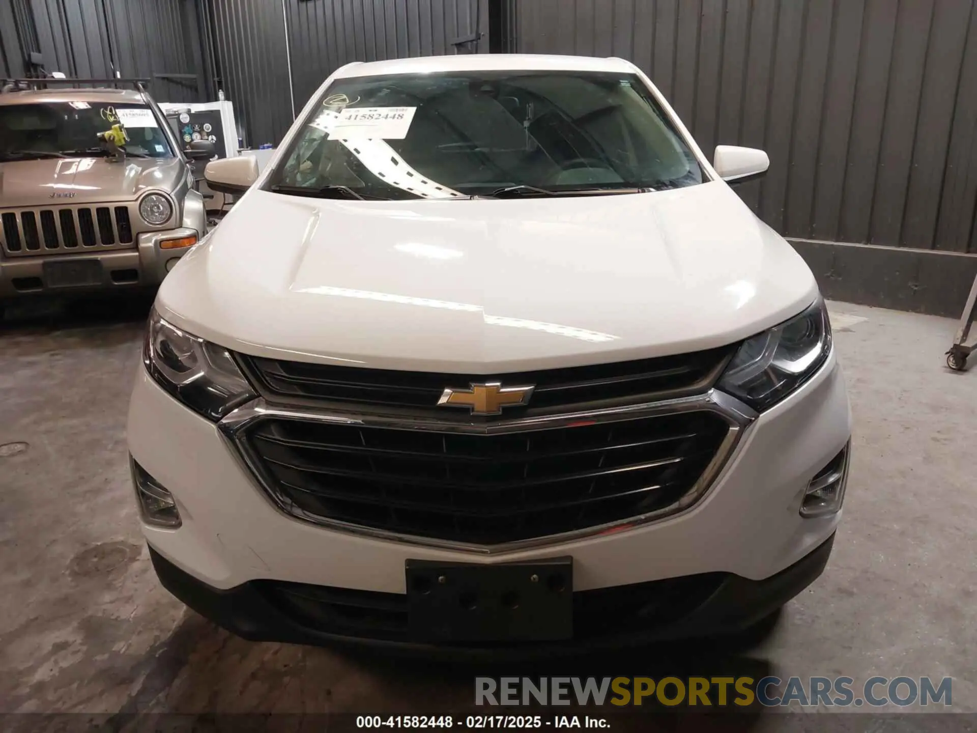 12 Photograph of a damaged car 2GNAXTEVXL6251875 CHEVROLET EQUINOX 2020