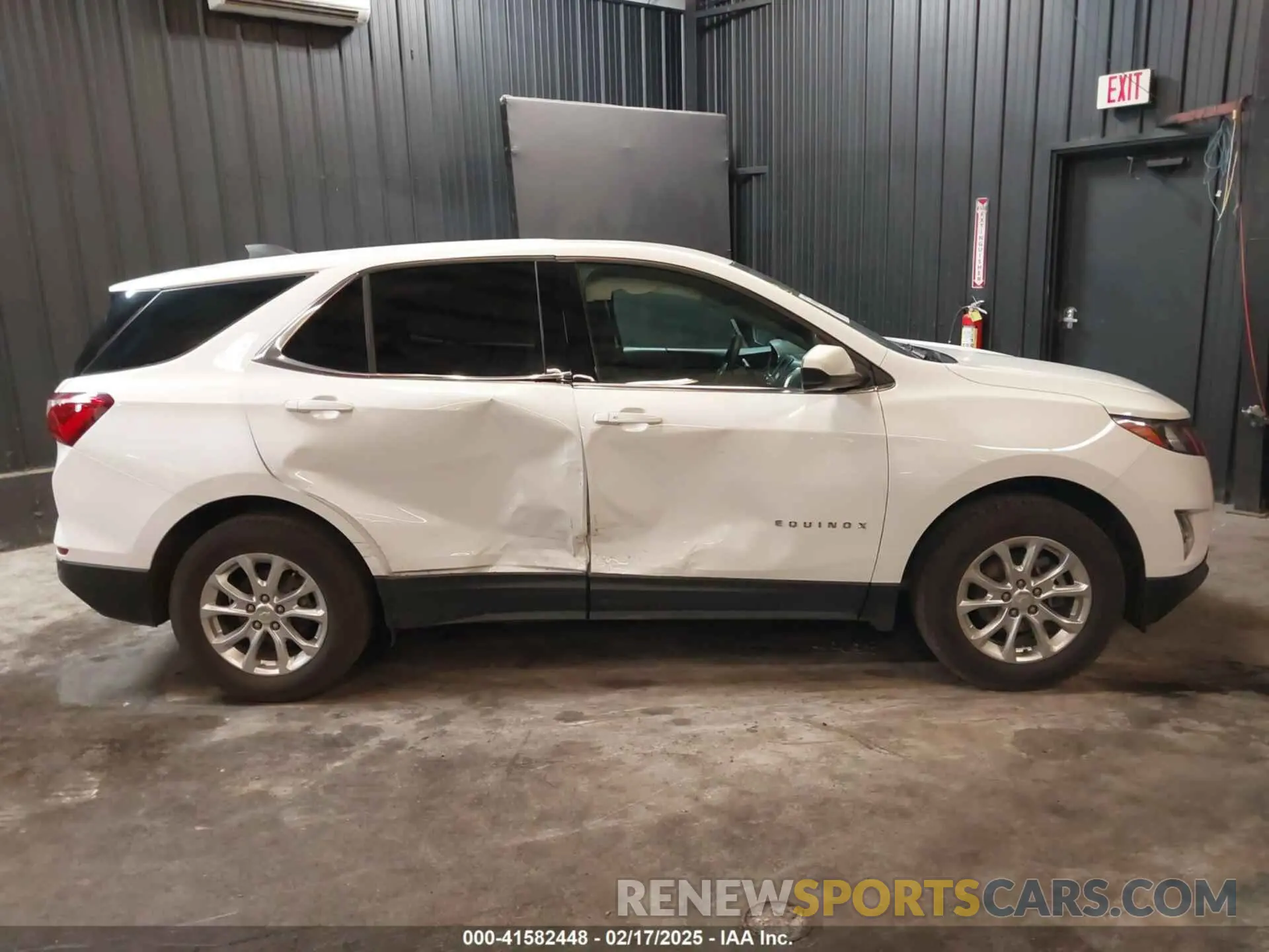 13 Photograph of a damaged car 2GNAXTEVXL6251875 CHEVROLET EQUINOX 2020