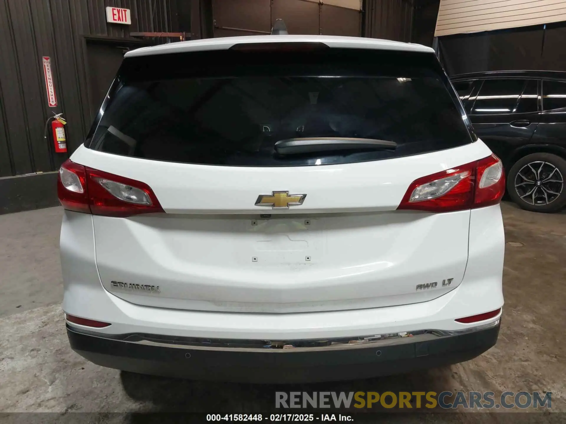 16 Photograph of a damaged car 2GNAXTEVXL6251875 CHEVROLET EQUINOX 2020
