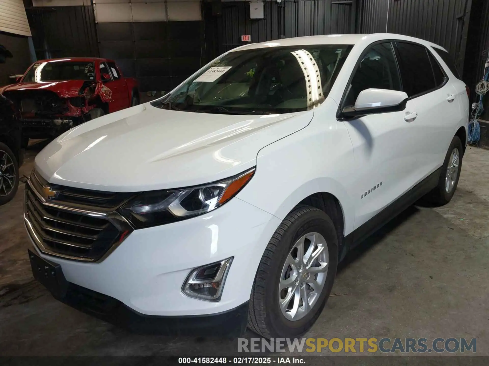 2 Photograph of a damaged car 2GNAXTEVXL6251875 CHEVROLET EQUINOX 2020