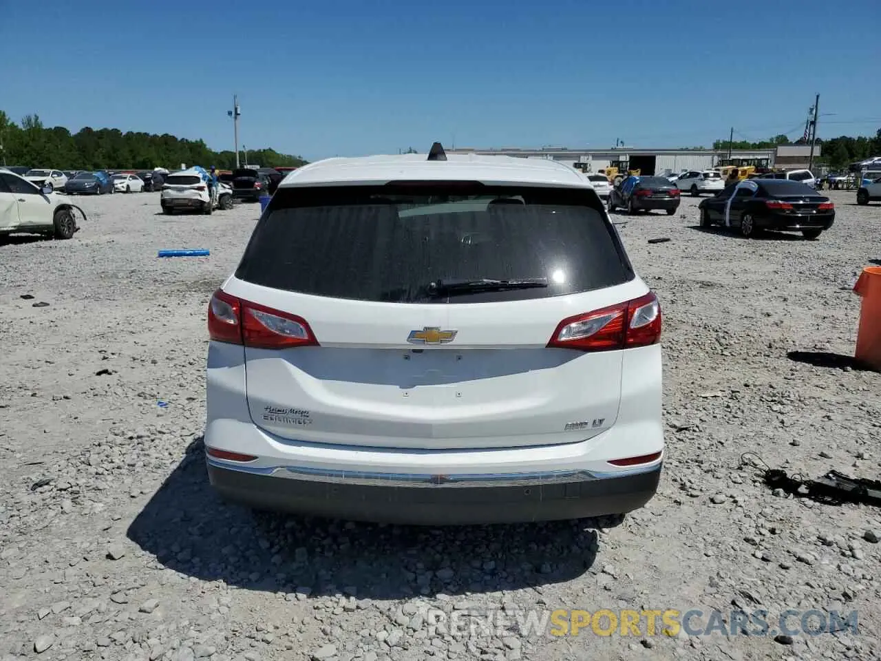 6 Photograph of a damaged car 2GNAXUEV0L6106690 CHEVROLET EQUINOX 2020