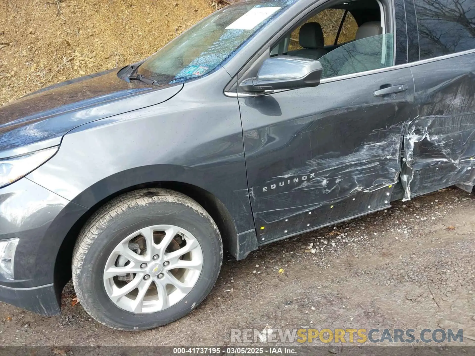 6 Photograph of a damaged car 2GNAXUEV0L6122081 CHEVROLET EQUINOX 2020