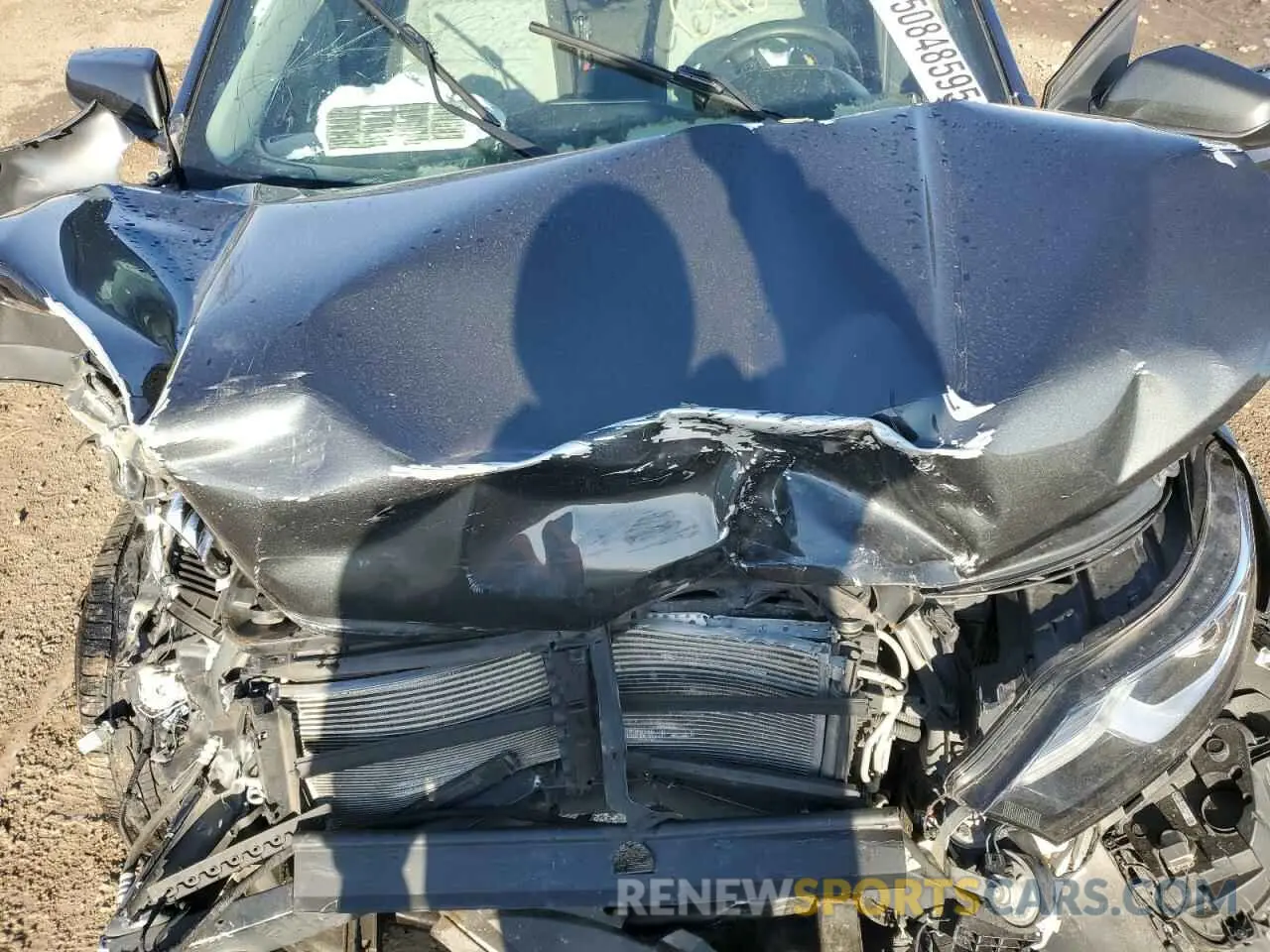 12 Photograph of a damaged car 2GNAXUEV0L6138667 CHEVROLET EQUINOX 2020