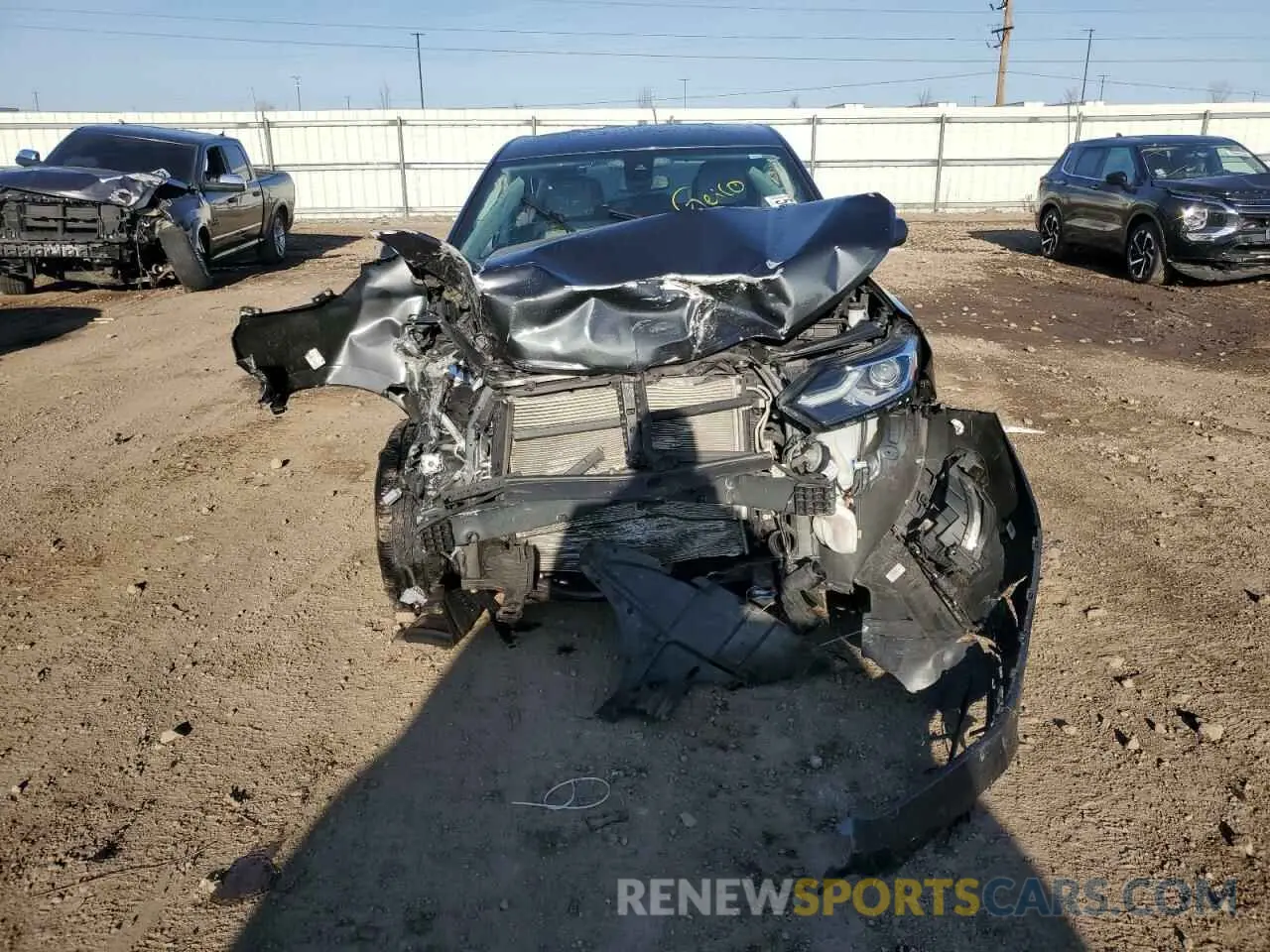 5 Photograph of a damaged car 2GNAXUEV0L6138667 CHEVROLET EQUINOX 2020