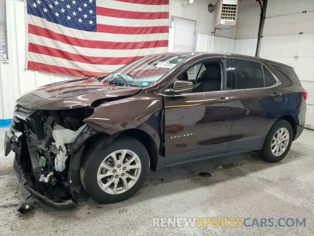 1 Photograph of a damaged car 2GNAXUEV0L6147157 CHEVROLET EQUINOX 2020
