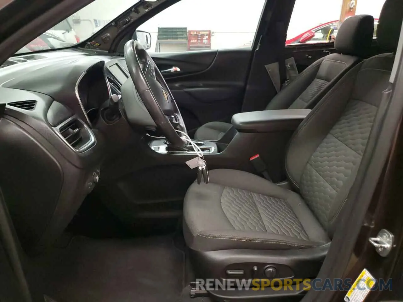 7 Photograph of a damaged car 2GNAXUEV0L6152651 CHEVROLET EQUINOX 2020