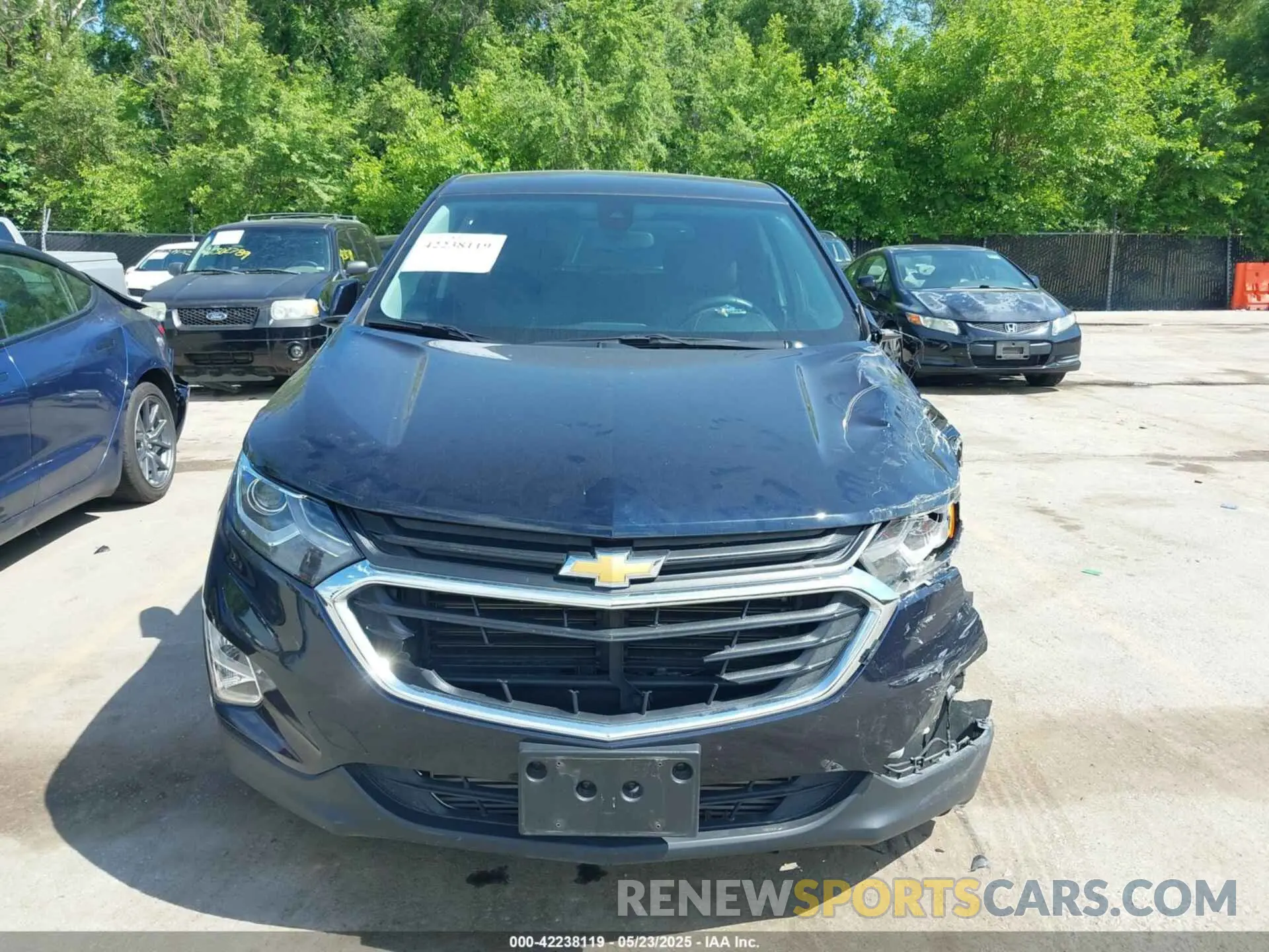 13 Photograph of a damaged car 2GNAXUEV0L6158675 CHEVROLET EQUINOX 2020