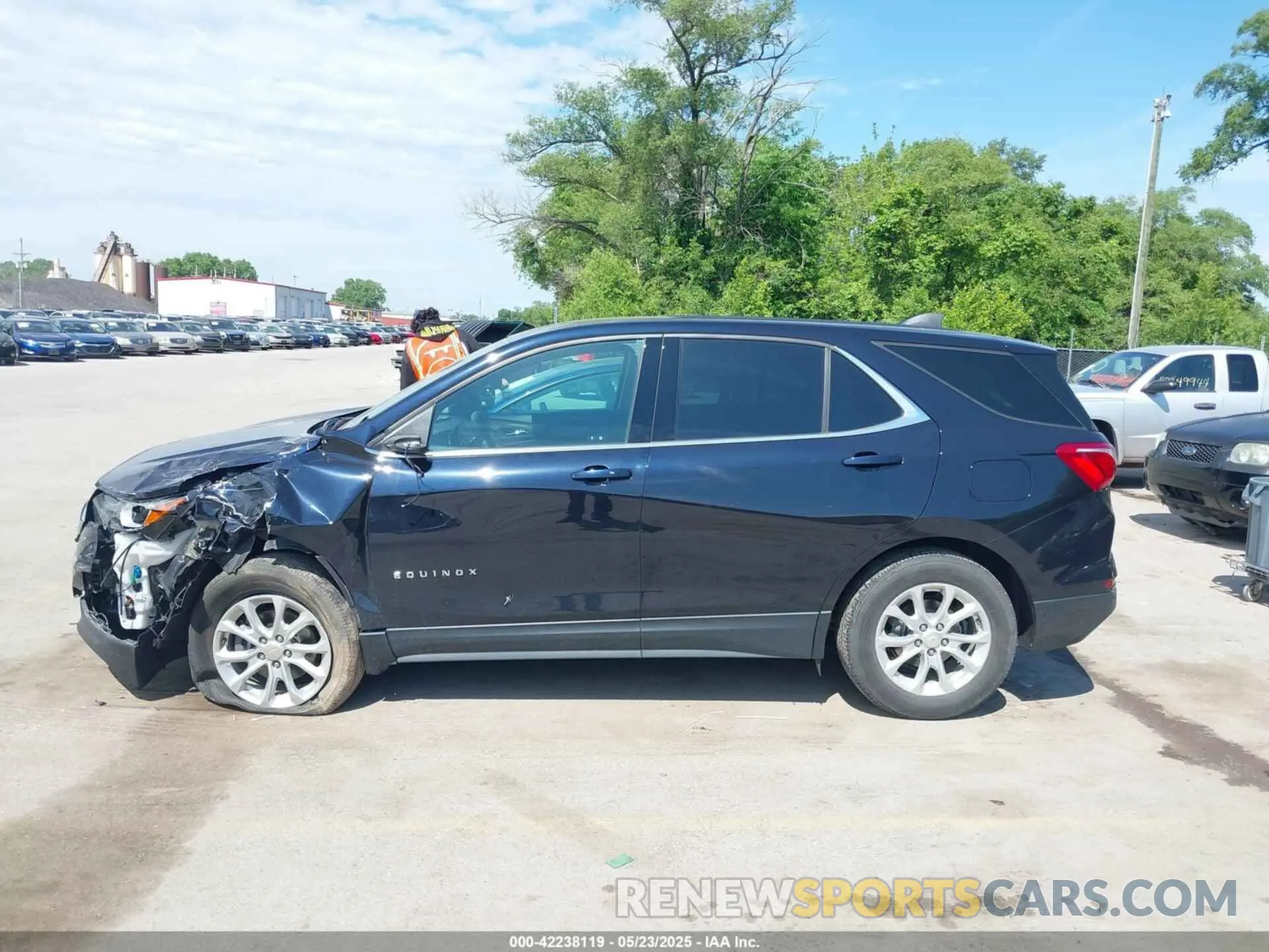 15 Photograph of a damaged car 2GNAXUEV0L6158675 CHEVROLET EQUINOX 2020