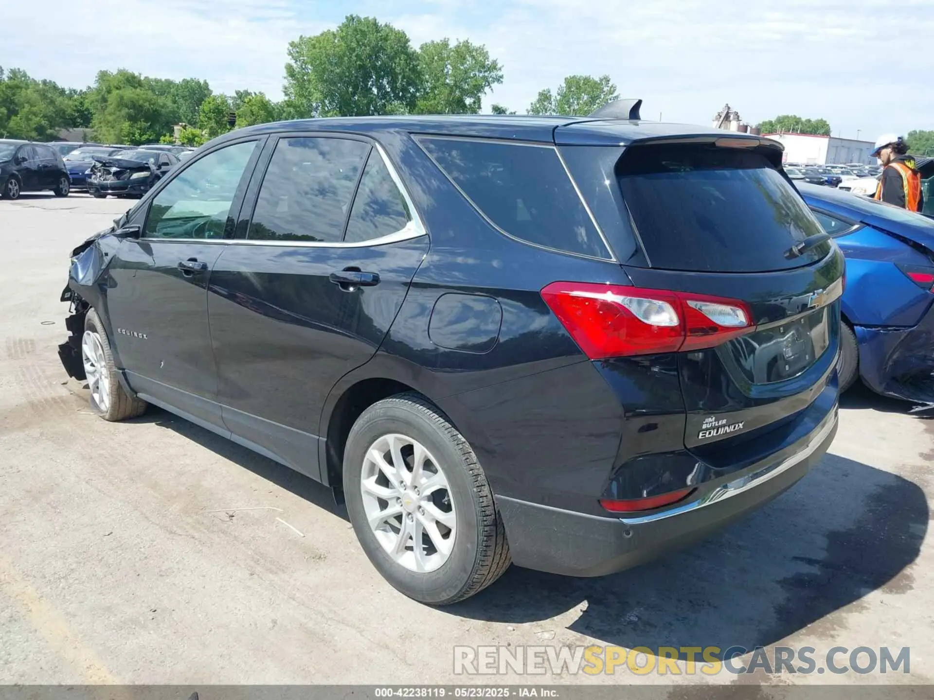 3 Photograph of a damaged car 2GNAXUEV0L6158675 CHEVROLET EQUINOX 2020